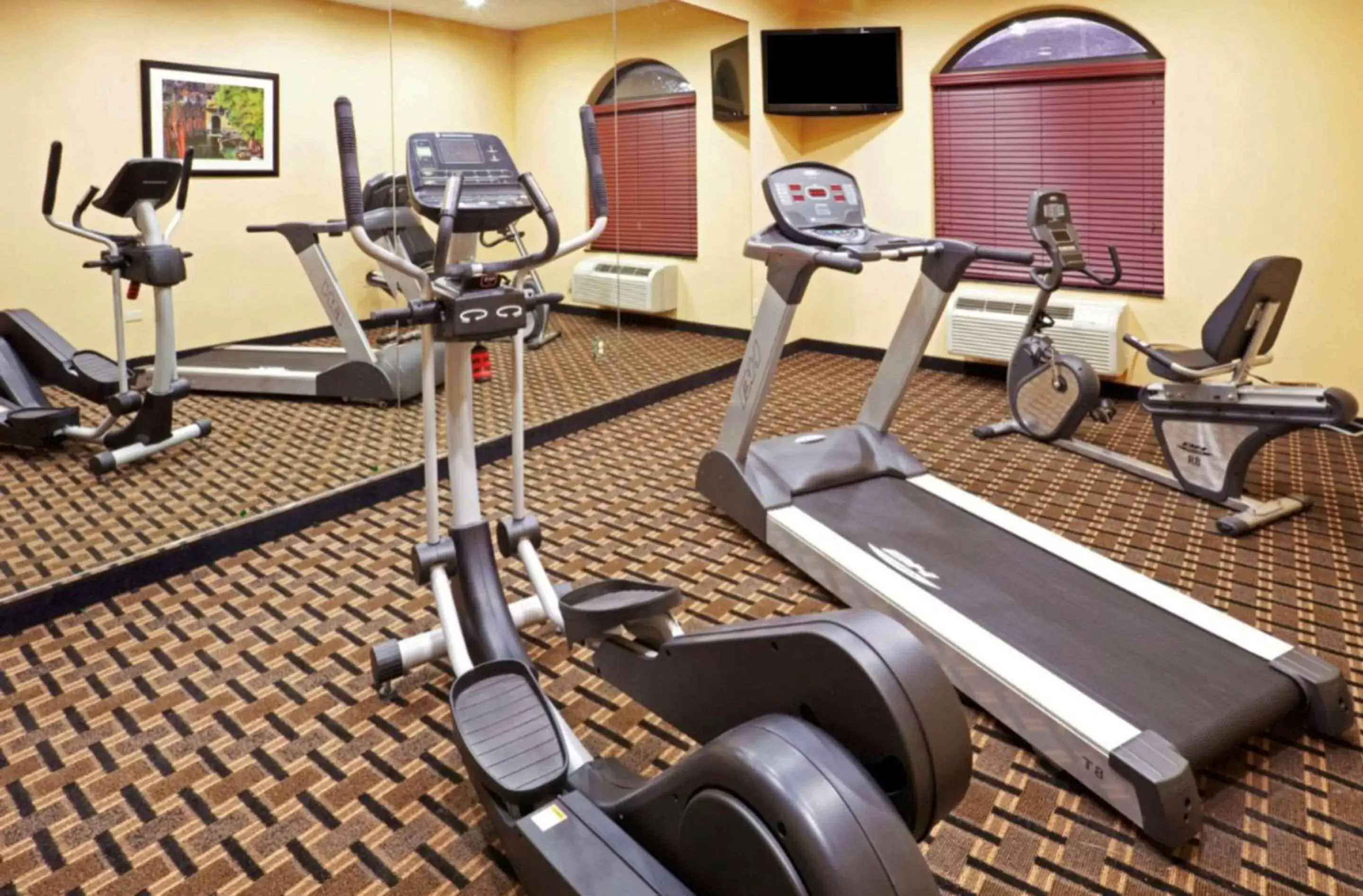 Fitness centre/facilities, Fitness Center/Facilities in Comfort Inn & Suites Dallas Medical-Market Center