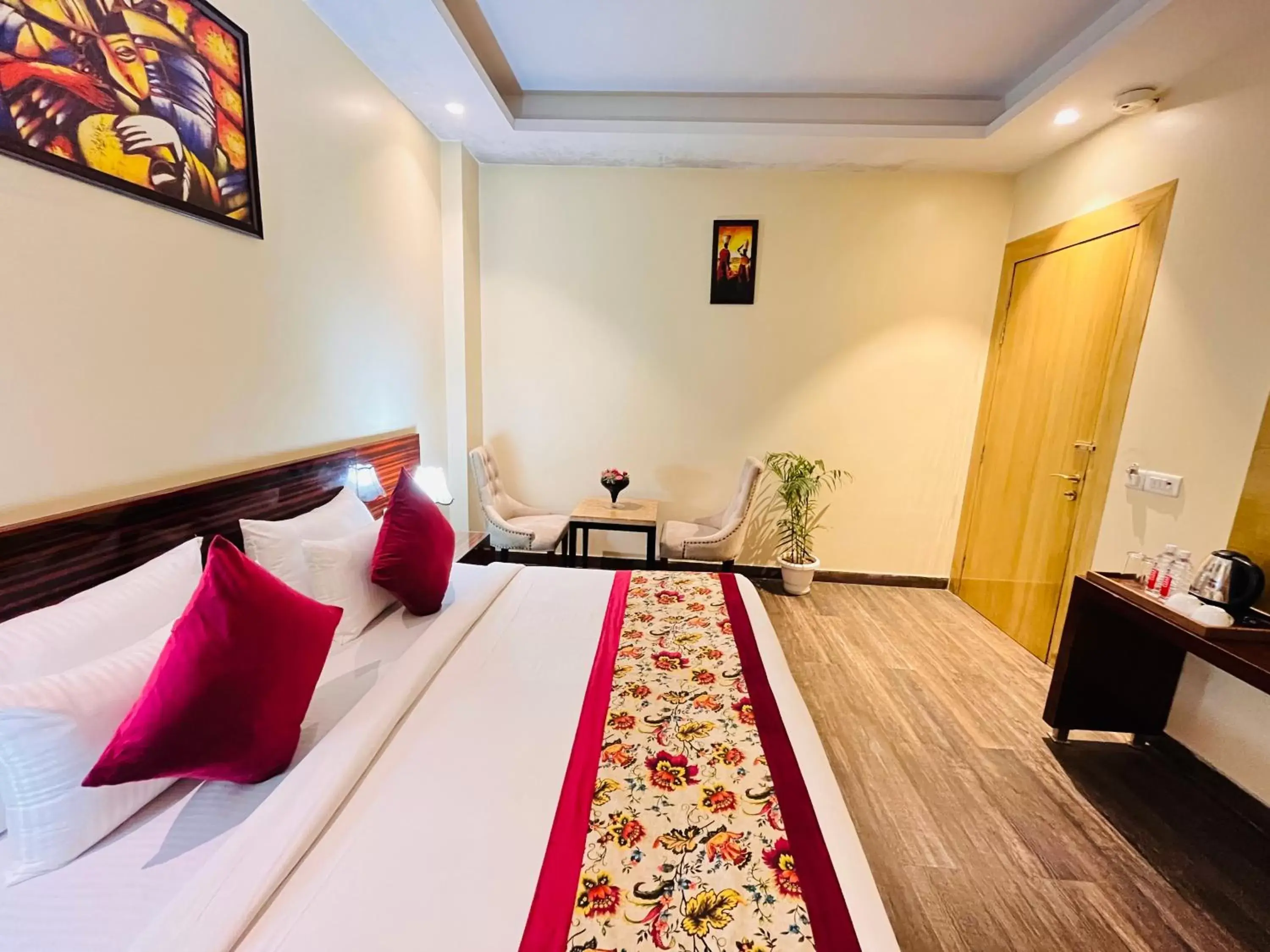 Bed in Hotel Banz - Near Delhi International Airport