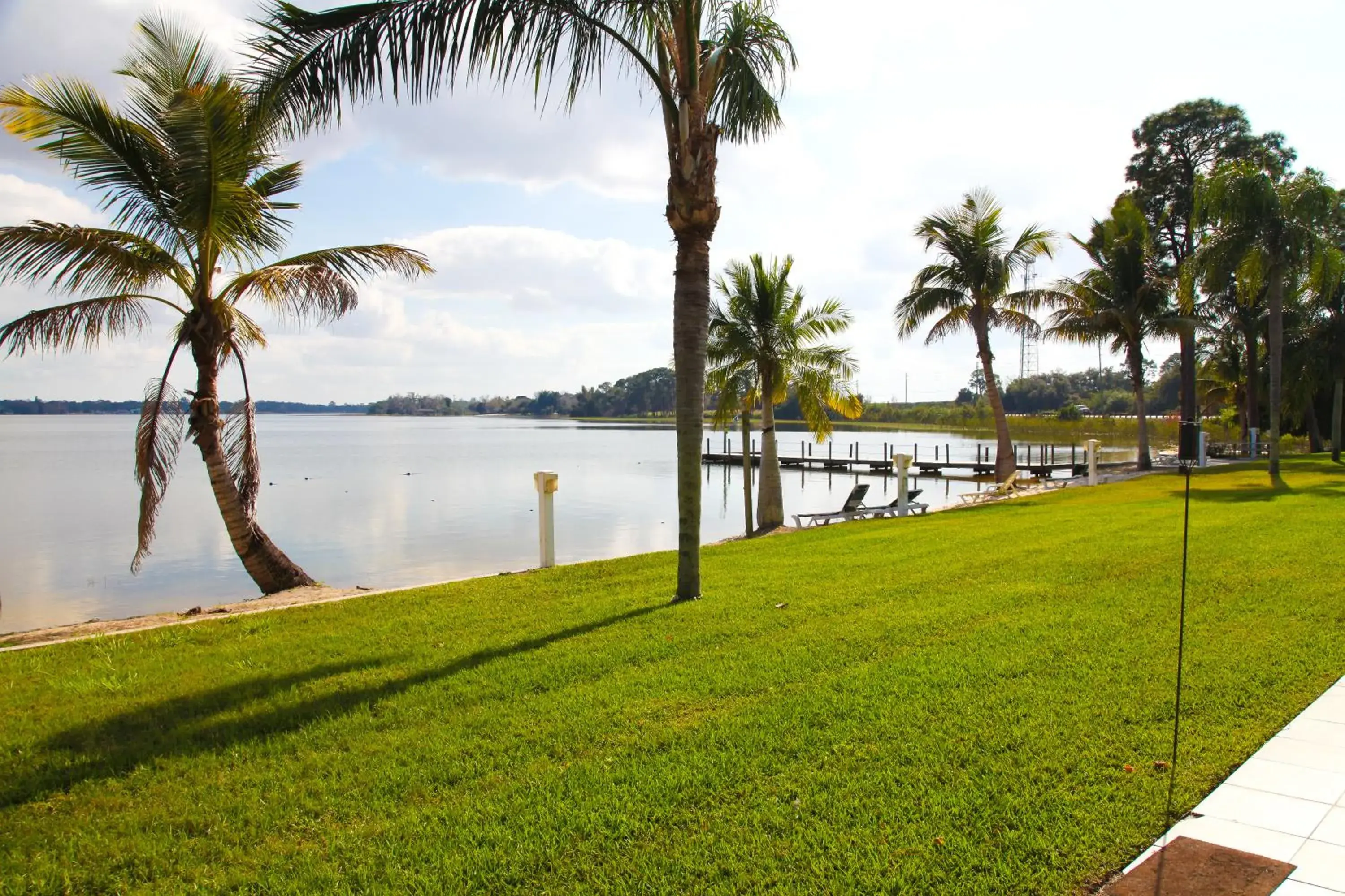 Beach in Lake Grassy Inn & Suites Beach in Lake Grassy Inn & Suites