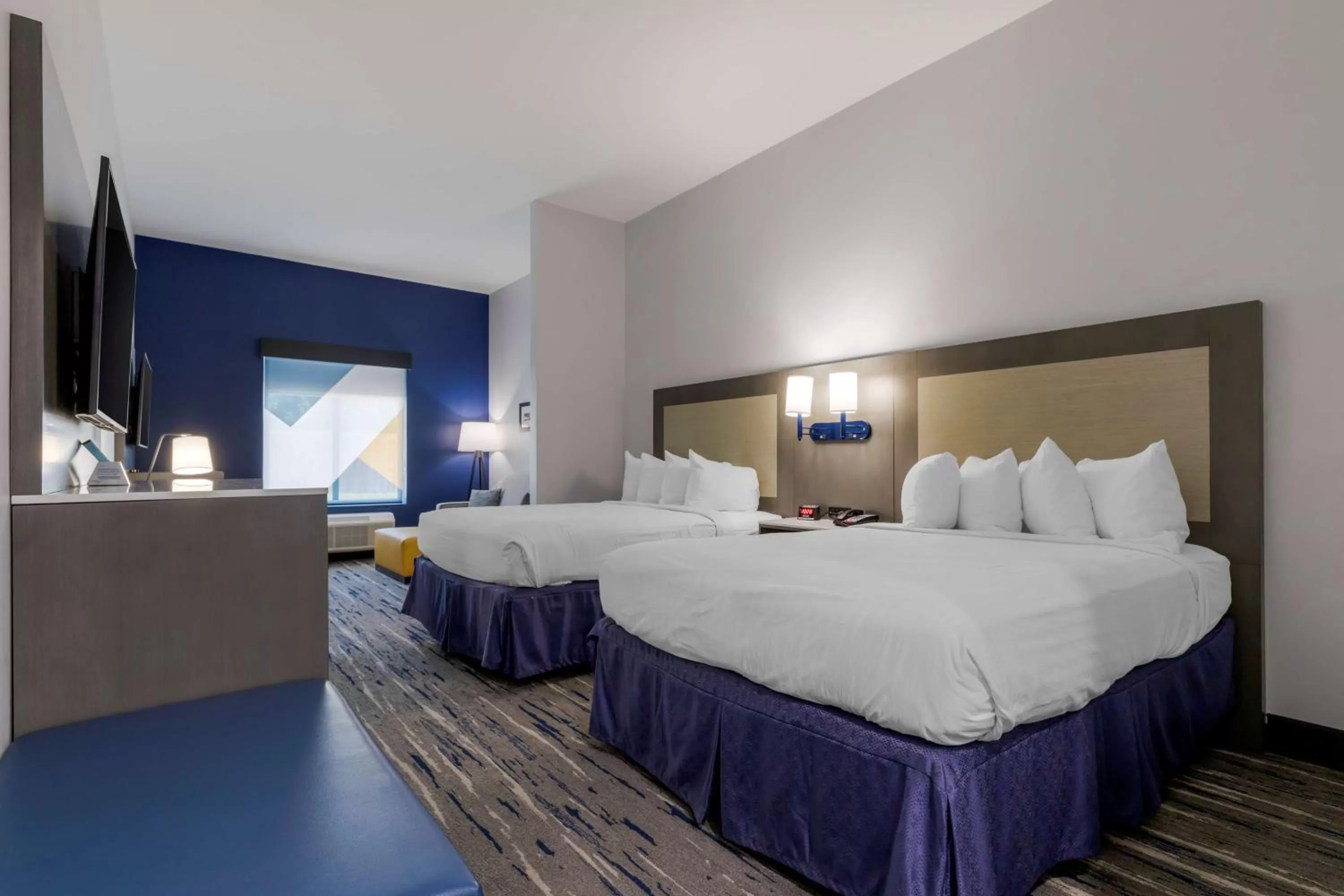 Bedroom, Bed in Best Western Plus Choctaw Inn & Suites