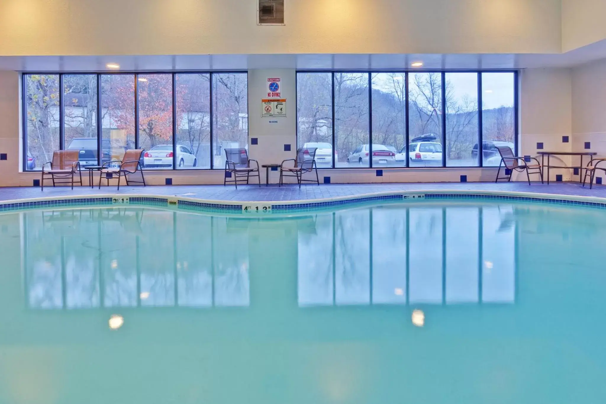 Swimming pool in Holiday Inn Express Winfield - Teays Valley by IHG Swimming pool in Holiday Inn Express Winfield - Teays Valley by IHG