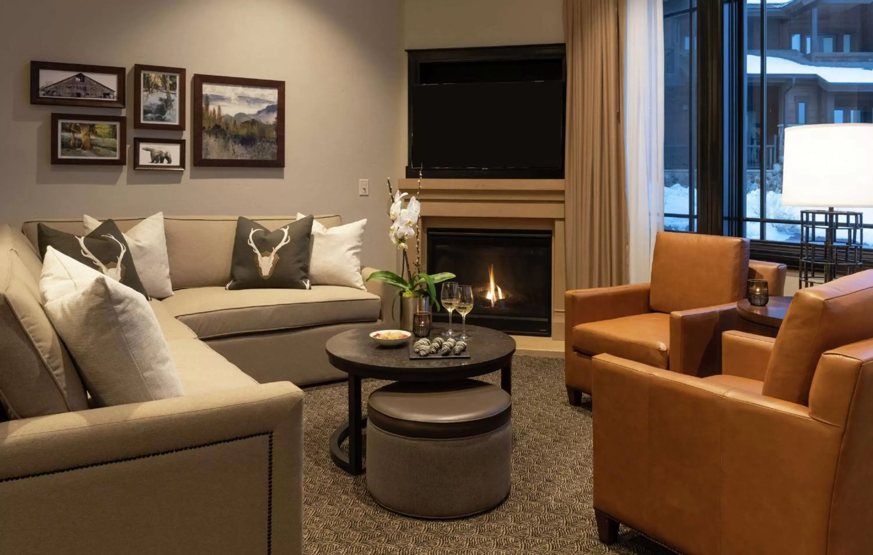 Living room, Seating Area in Waldorf Astoria Park City