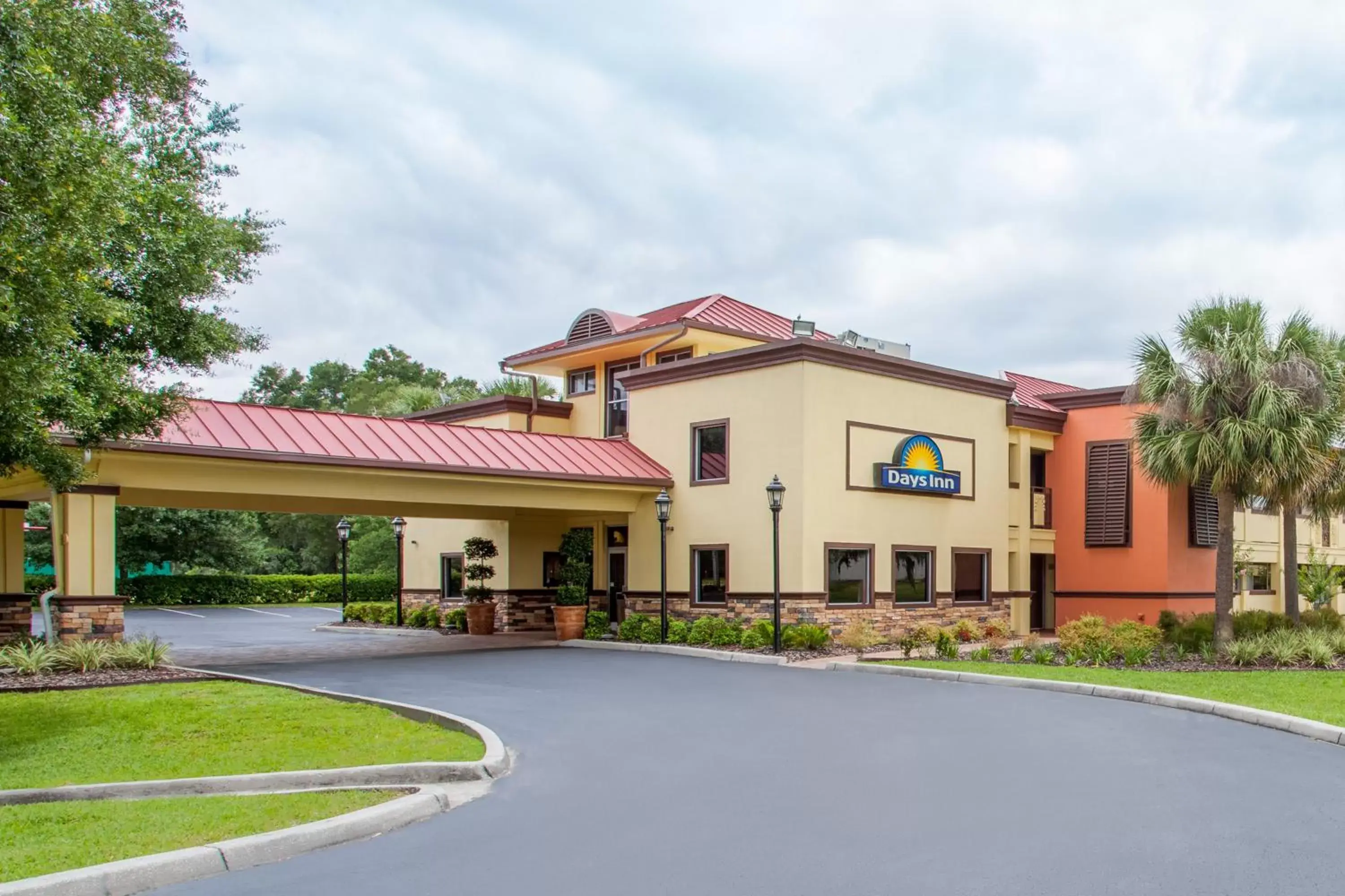 Nearby landmark, Property Building in Days Inn by Wyndham Brooksville