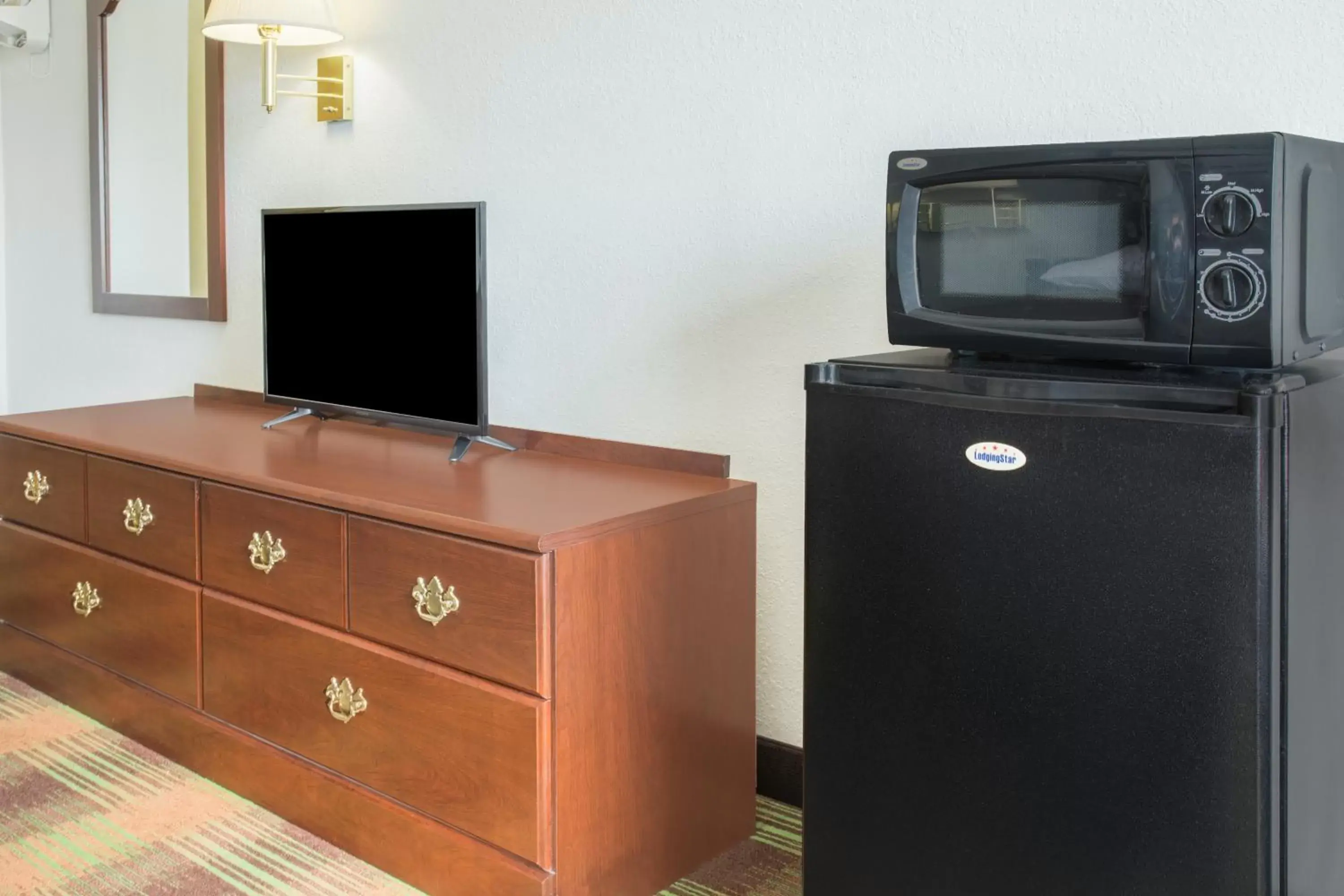 TV/Entertainment Center in Super 8 by Wyndham Sweet Springs