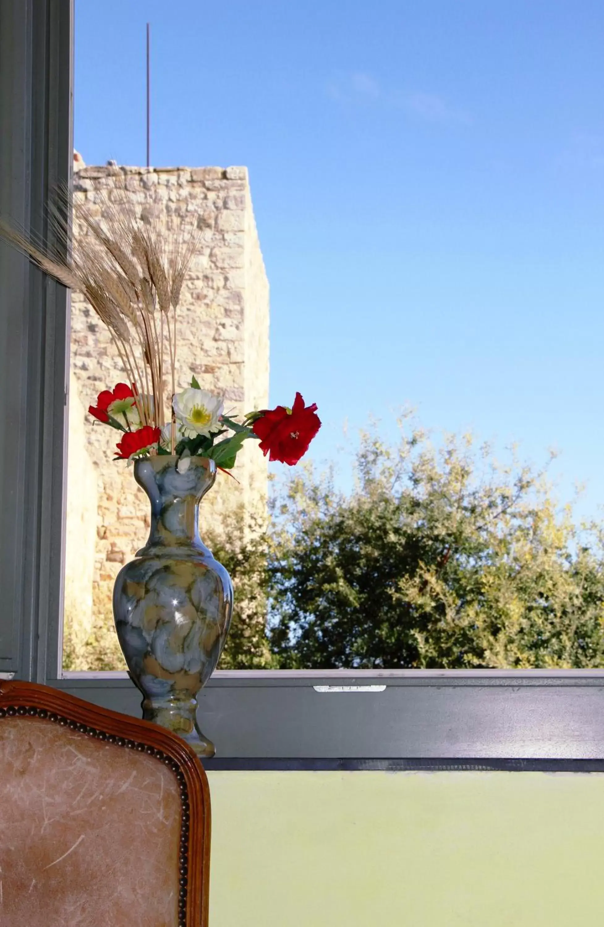 Decorative detail, Balcony/Terrace in Locanda Delle Mura Anna De Croy