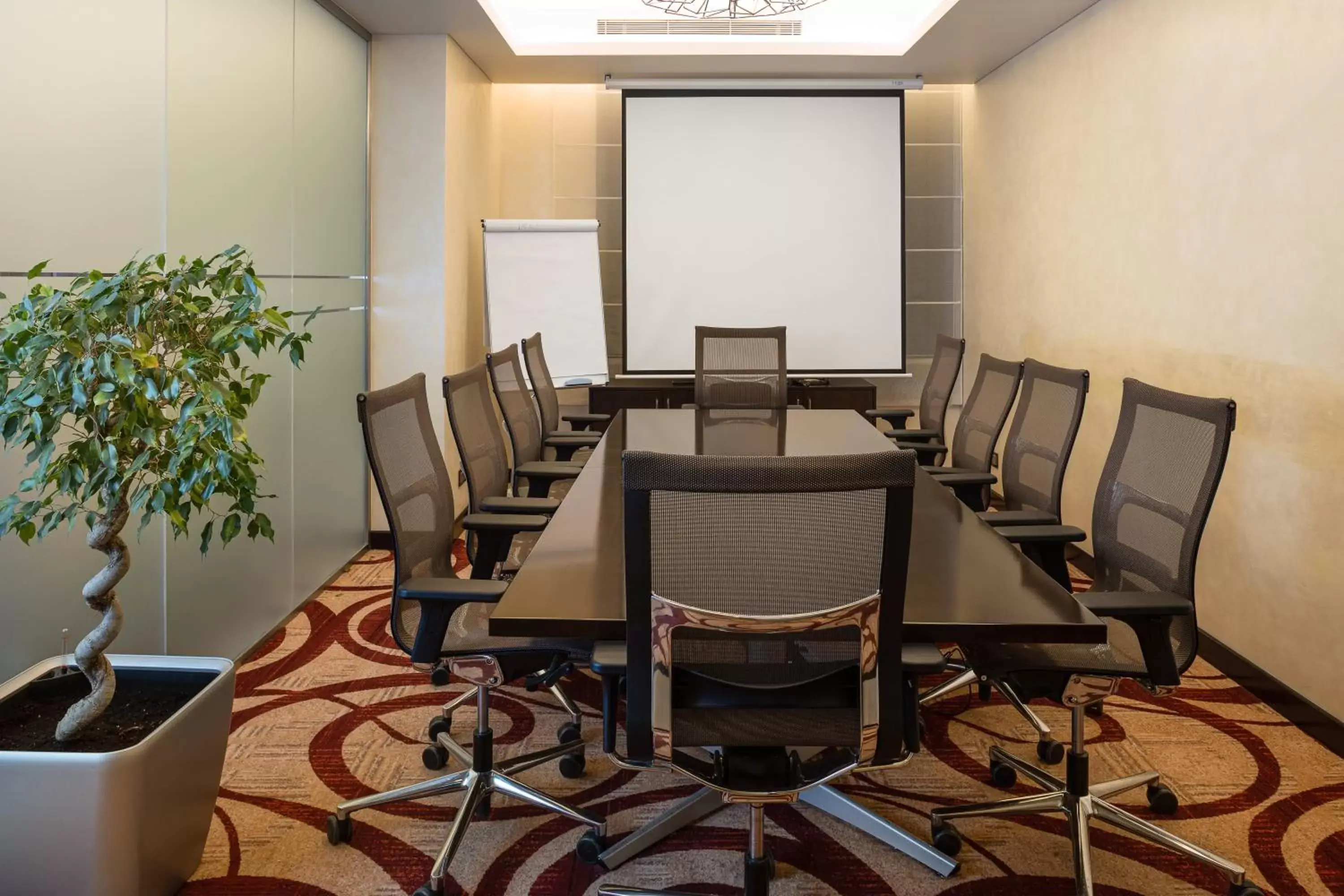 Meeting/conference room, Business Area/Conference Room in Crowne Plaza Riyadh - RDC Hotel & Convention, an IHG Hotel