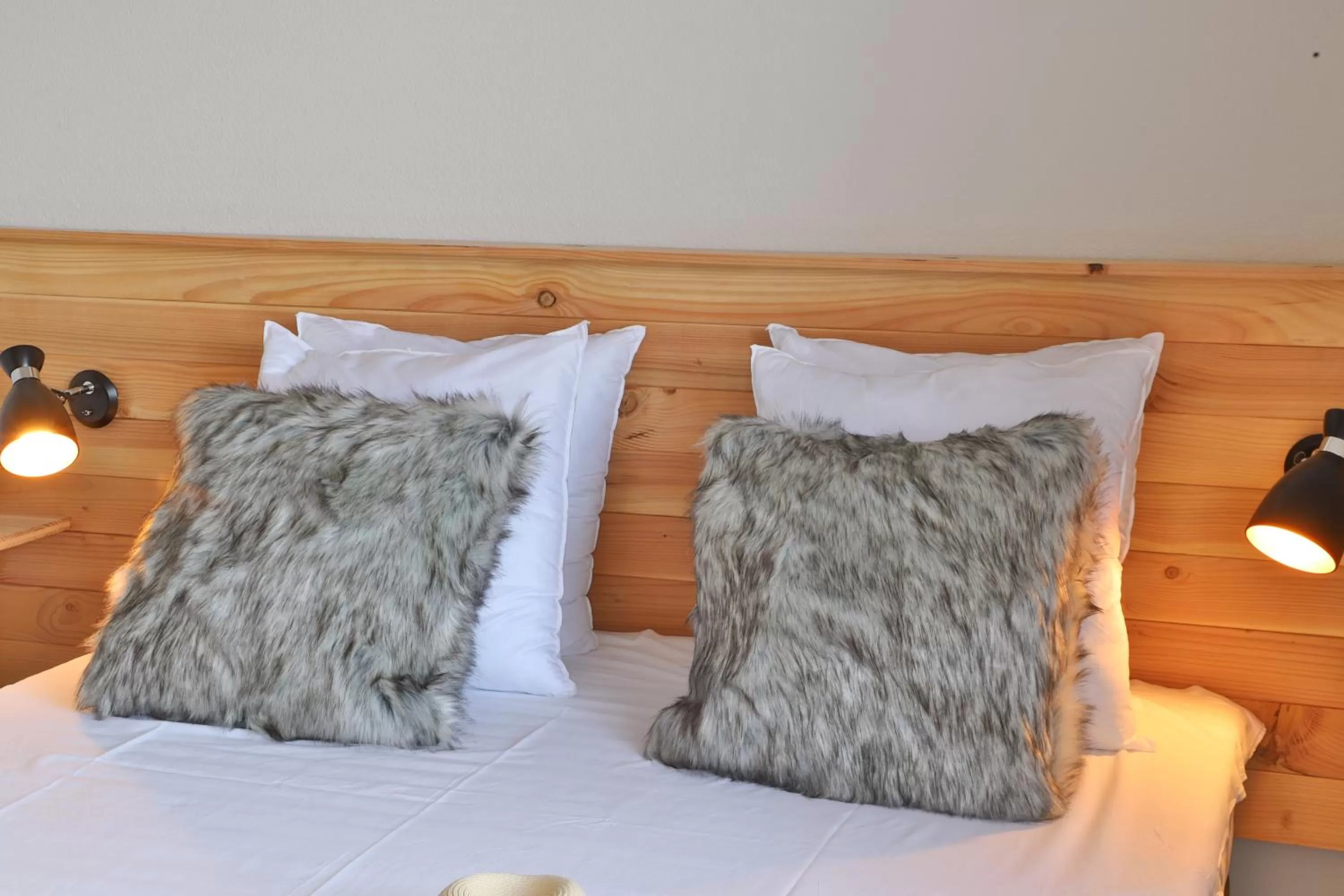 Bedroom, Bed in SOWELL Family La Lauzière