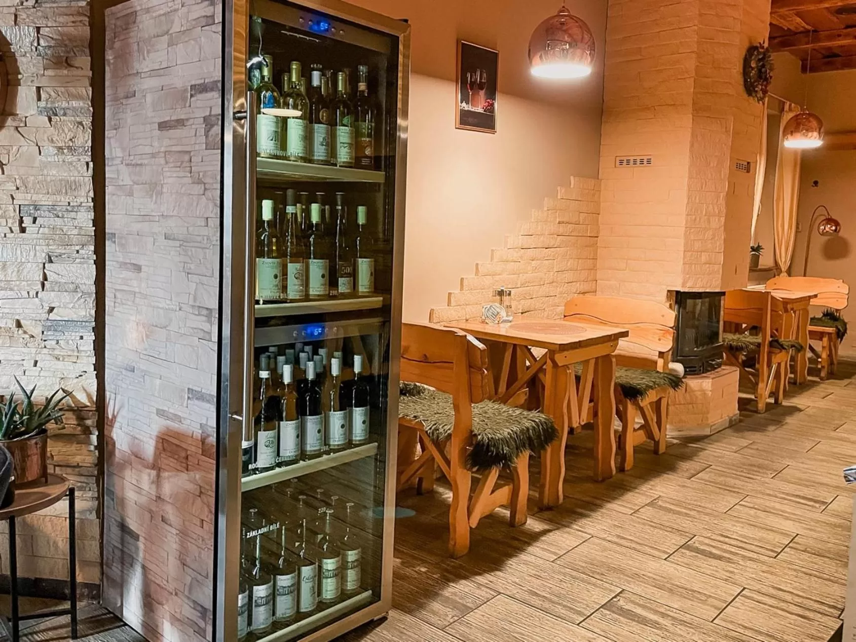 Restaurant/places to eat in Hotel Taurus