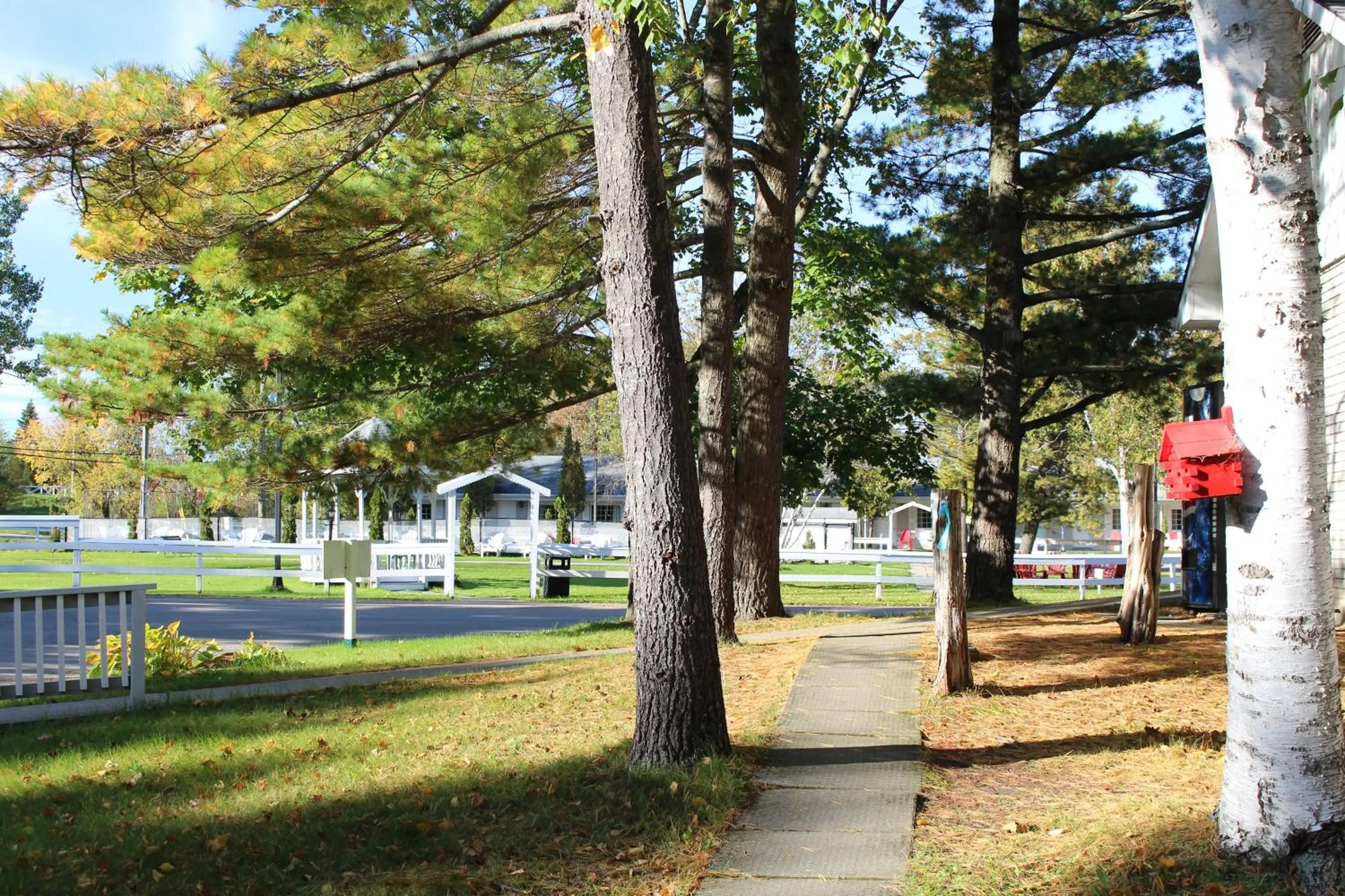 Property building in Colonial Resort-1000Islands