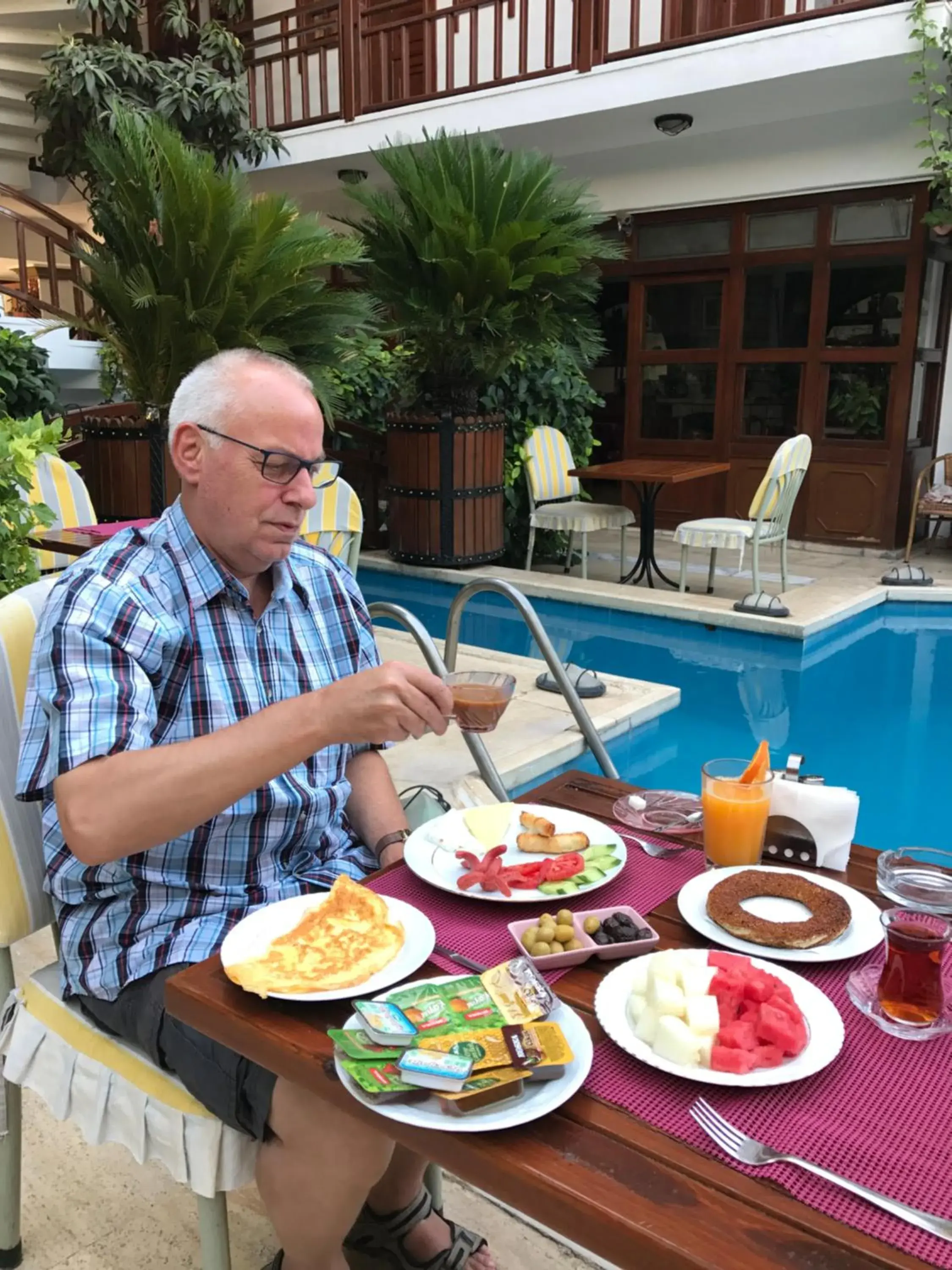 Breakfast in Hotel Karyatit Kaleici