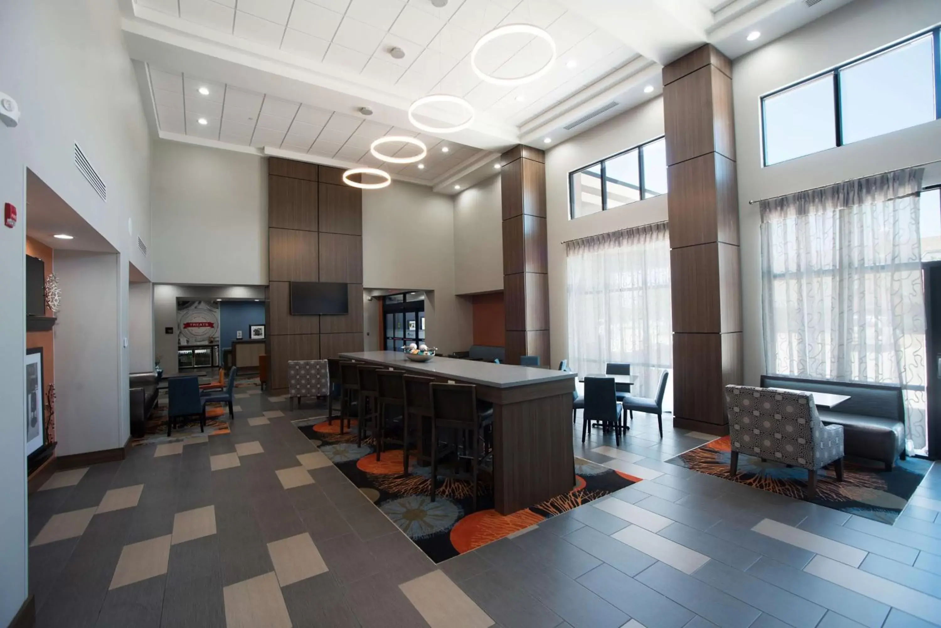 Lobby or reception, Lobby/Reception in Hampton Inn & Suites Stillwater West