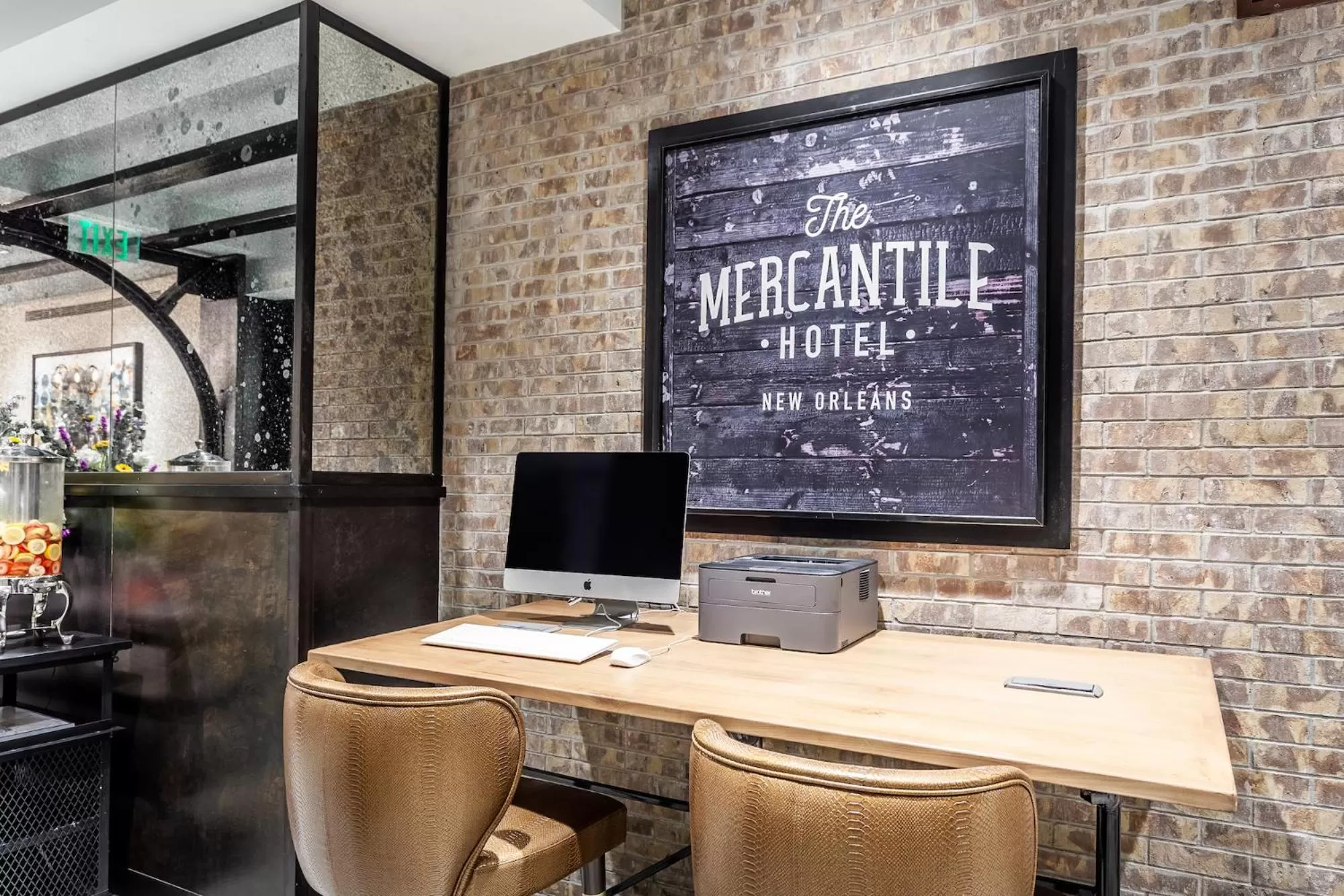 Area and facilities in The Mercantile Hotel