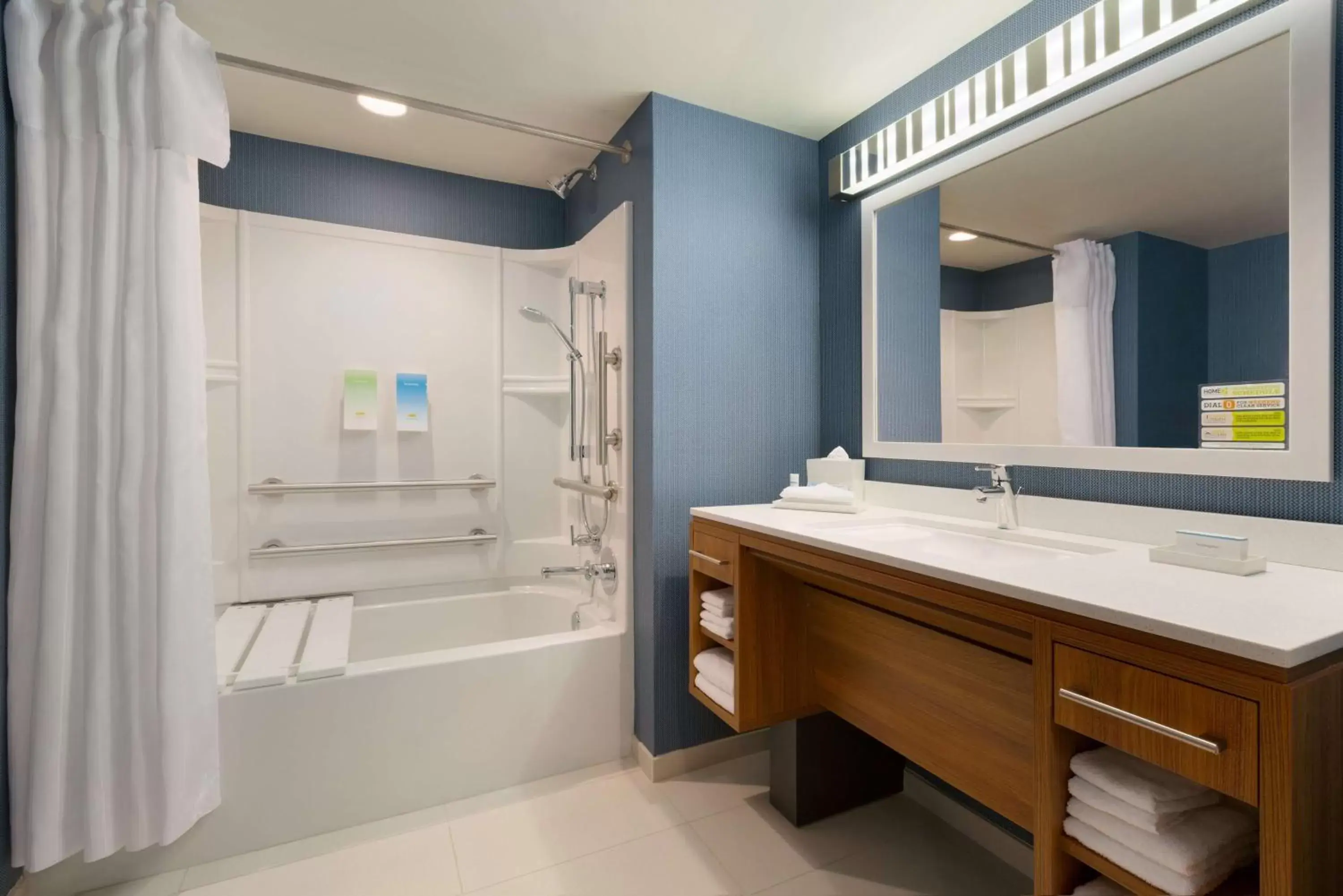 Bathroom in Home2 Suites by Hilton Phoenix Chandler
