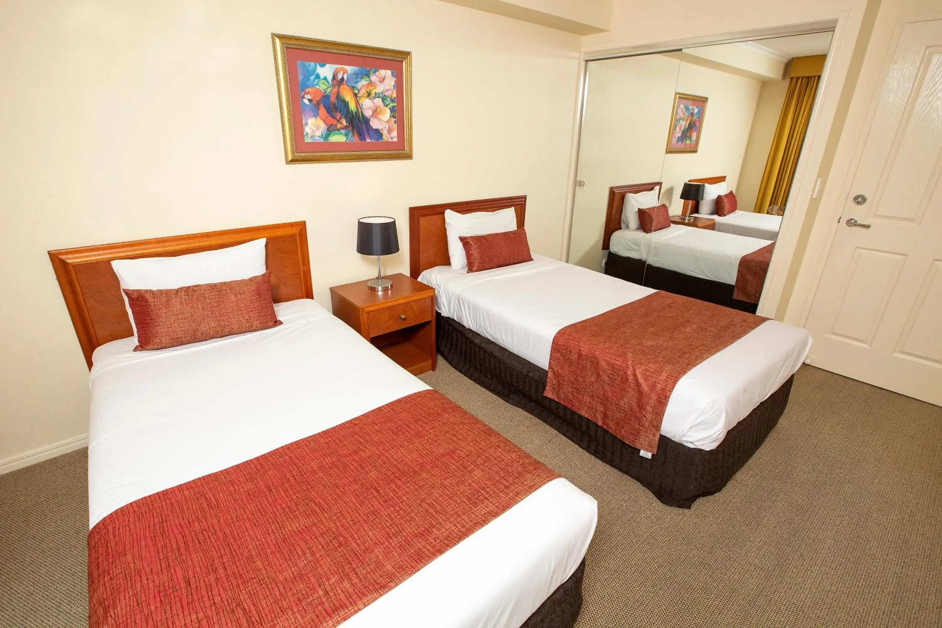 Bed in Springwood Tower Apartment Hotel