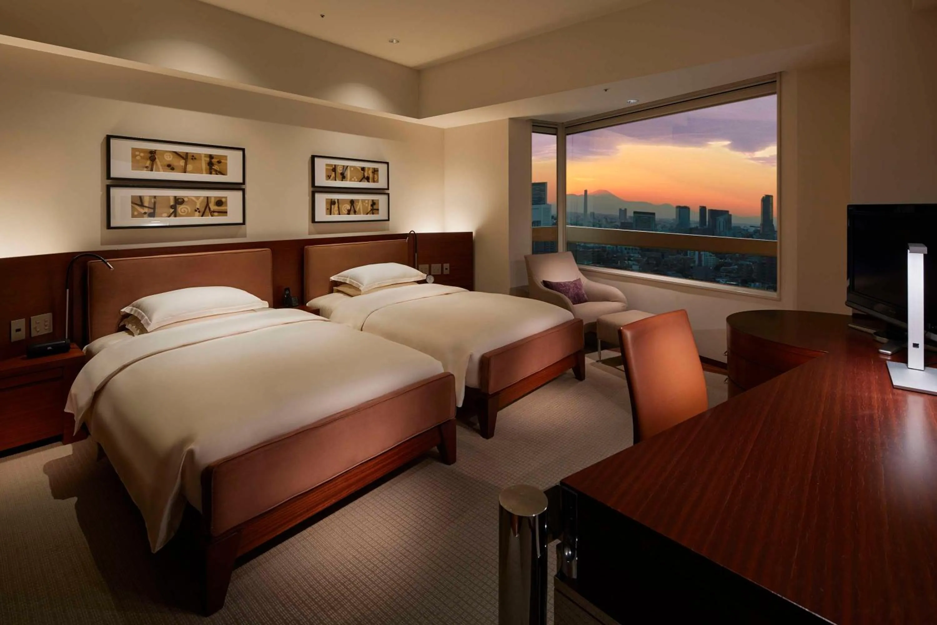 Twin Room with View in Grand Hyatt Tokyo