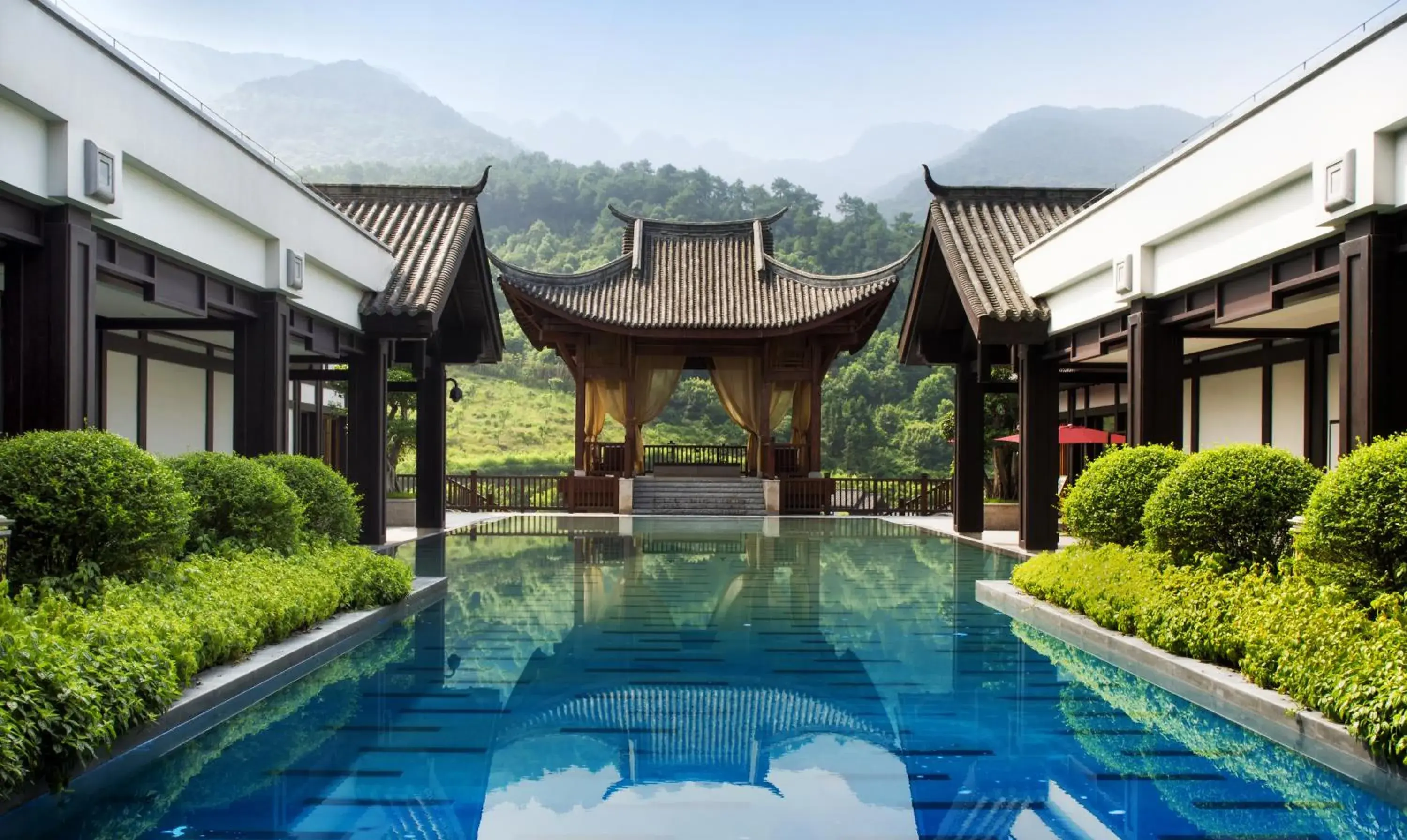 Garden view, Swimming Pool in Banyan Tree Chongqing Beibei