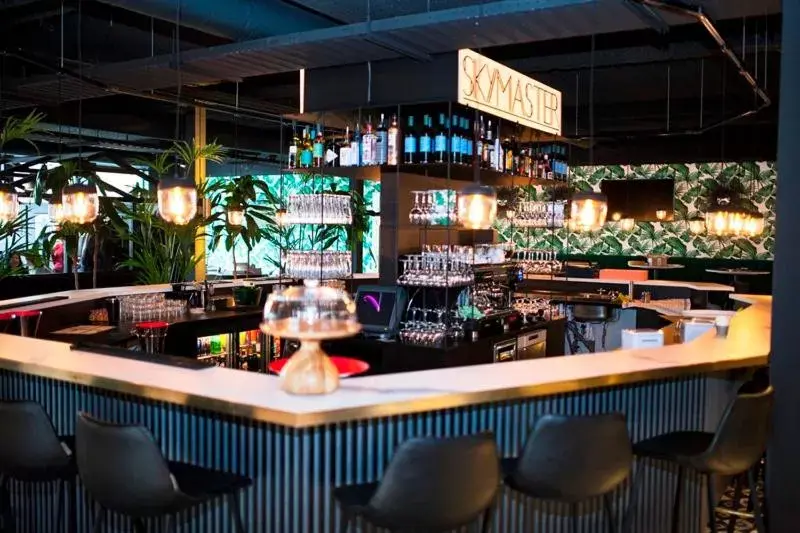 Food and drinks, Lounge/Bar in ibis Styles Amsterdam Airport