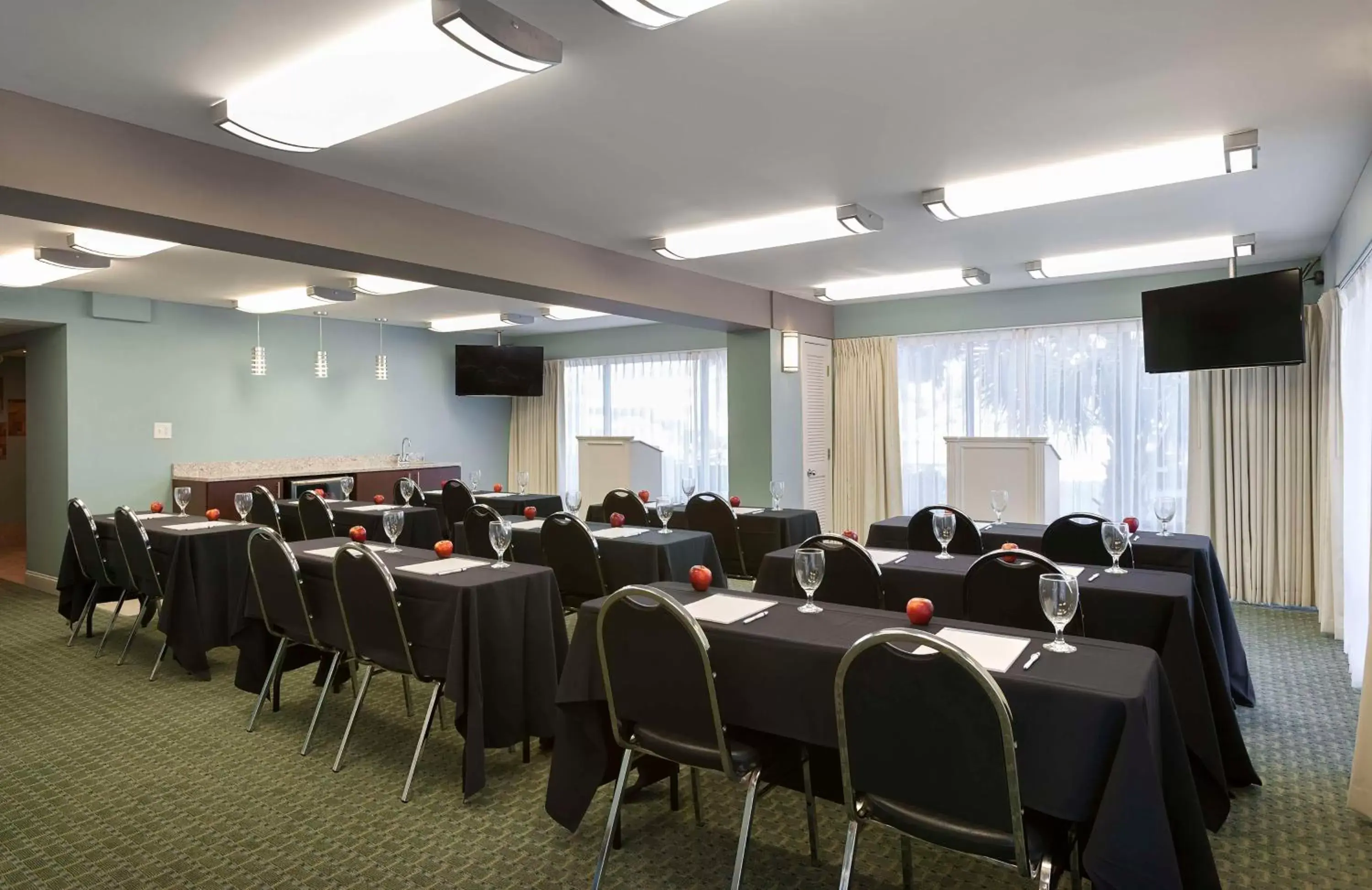 Meeting/conference room in Dayton House Resort - BW Signature Collection