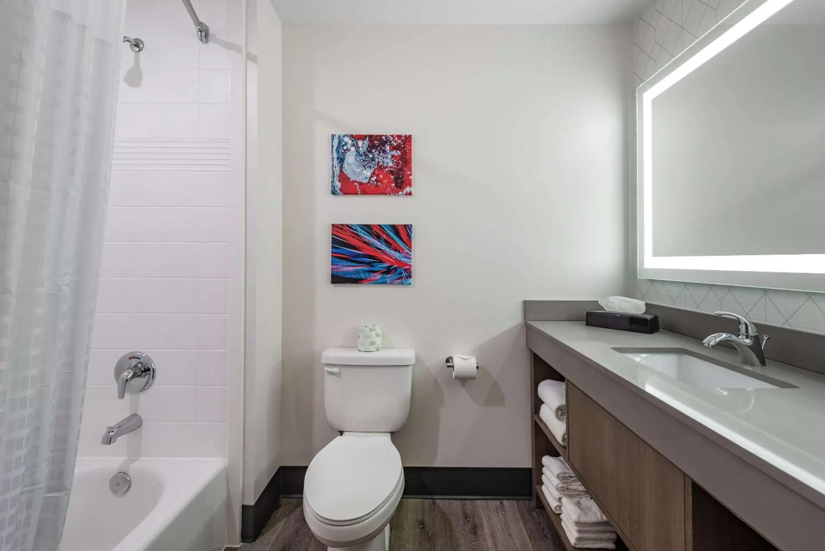 Bedroom, Bathroom in Comfort Suites Colorado Springs East -Medical Center Area
