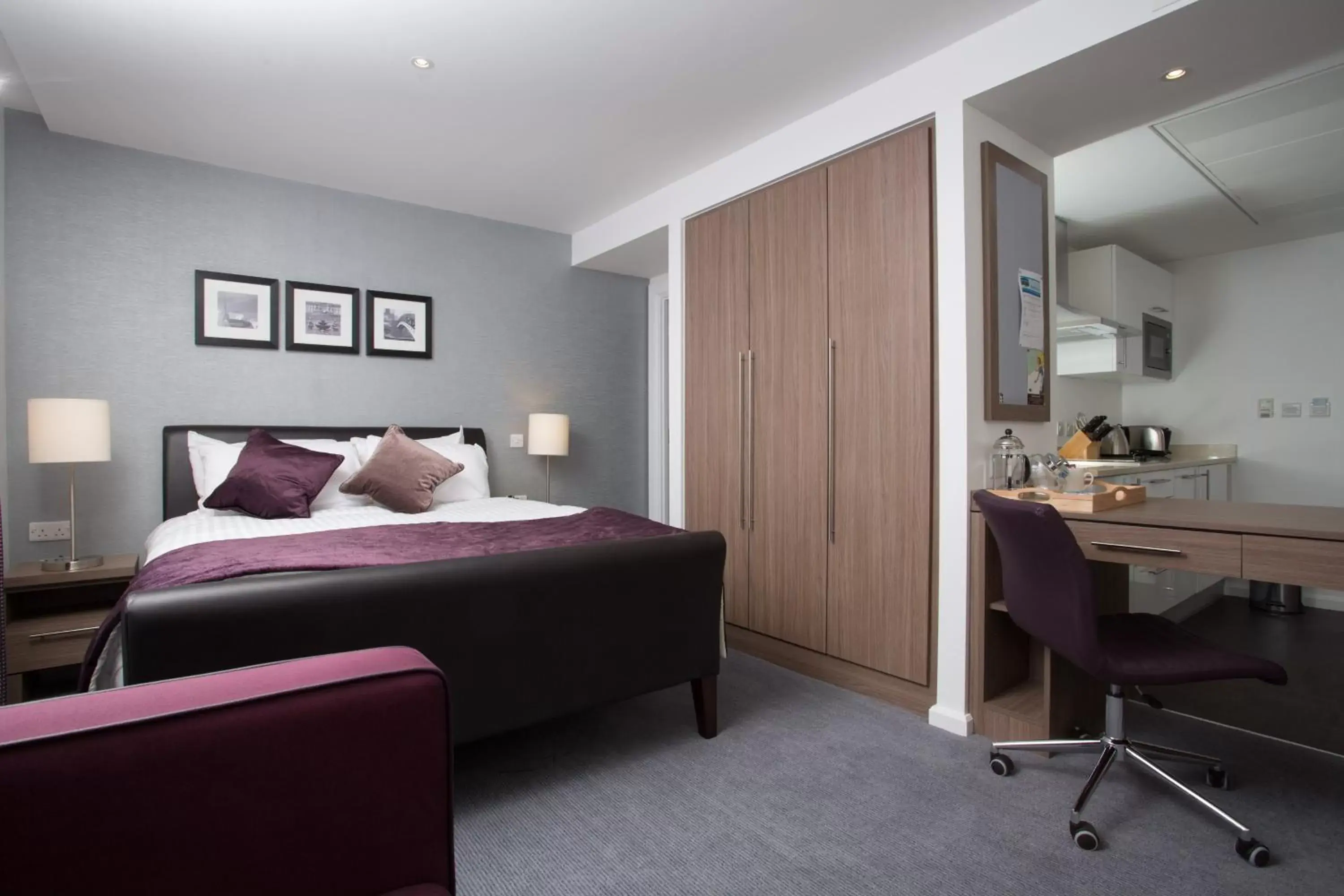 Photo of the whole room, Bed in Staybridge Suites Birmingham, an IHG Hotel