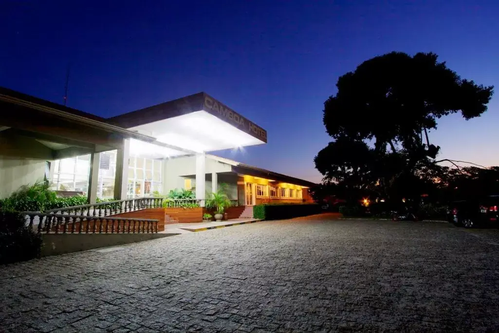 Facade/entrance in Camboa Hotel Paranaguá Facade/entrance in Camboa Hotel Paranaguá