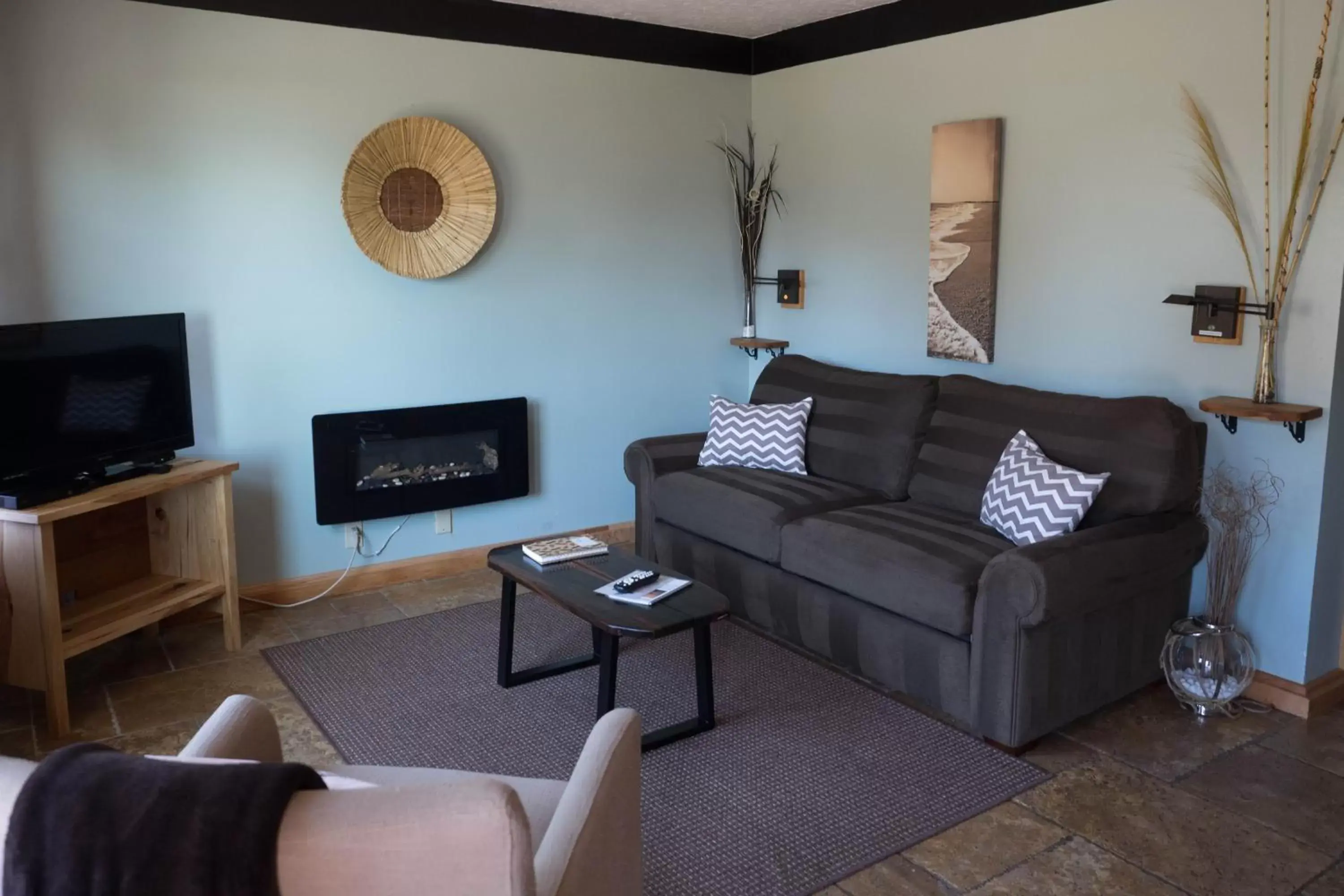 Living room, Seating Area in Agate Beach Motel