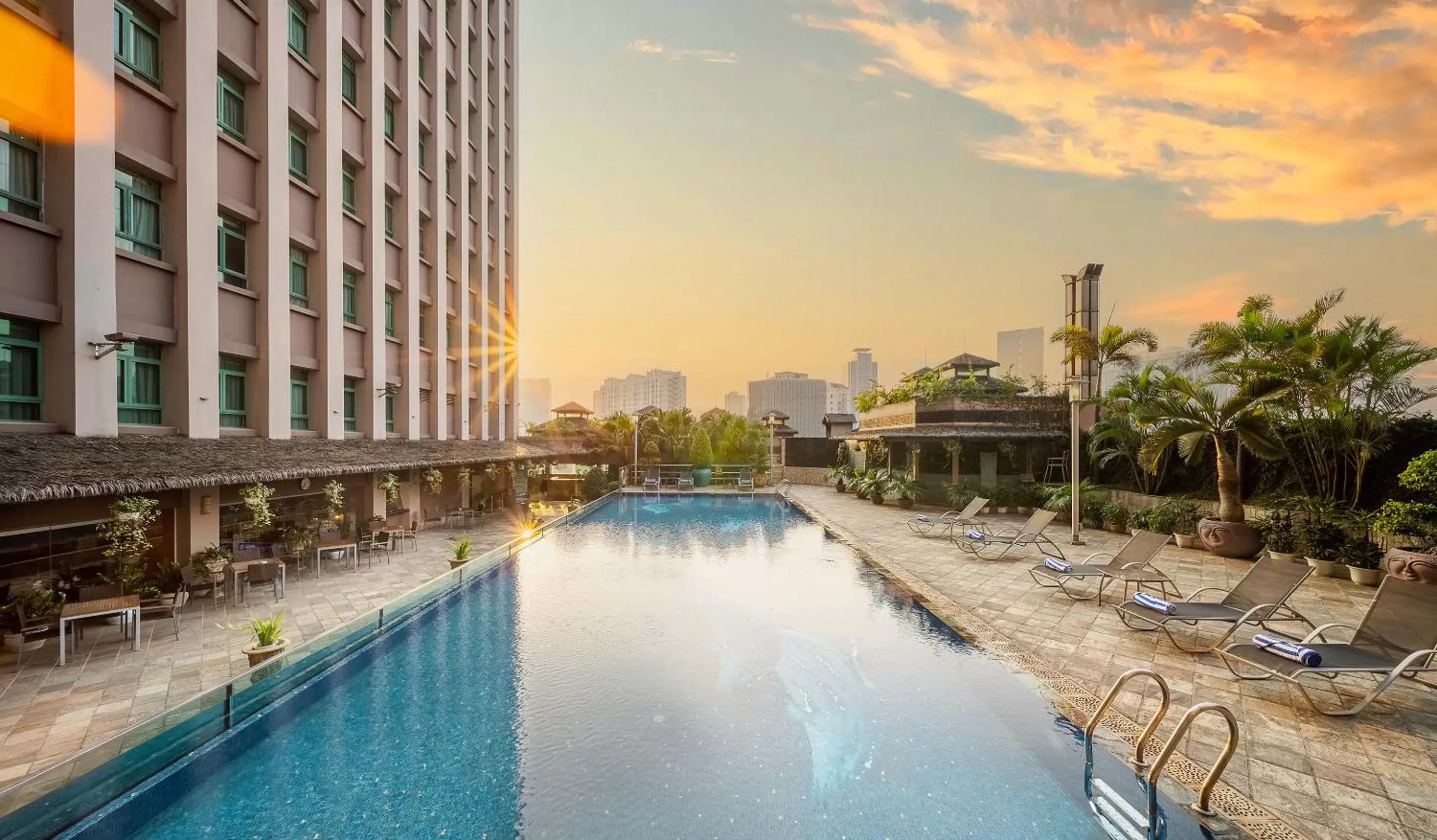 Pool view, Swimming Pool in Fortuna Hotel Hanoi