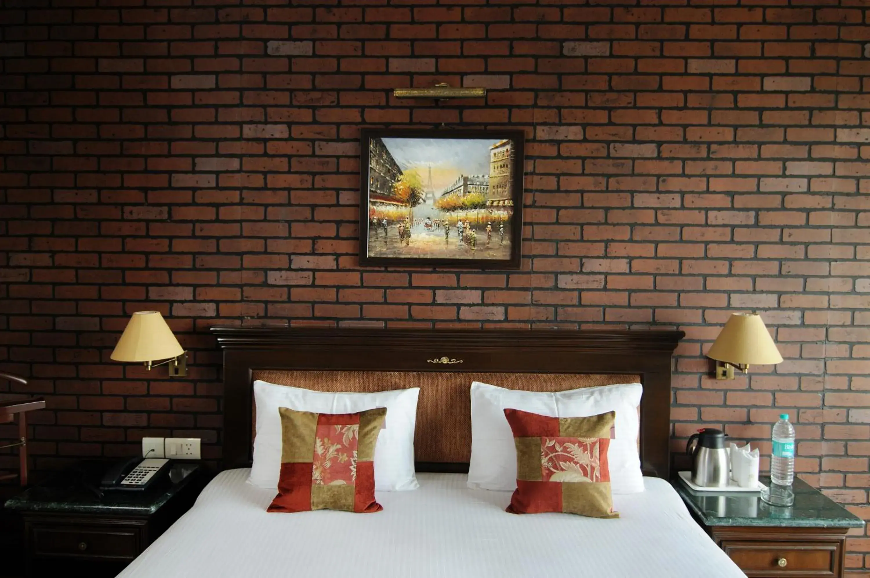 Bed in Hotel Diplomat Residency