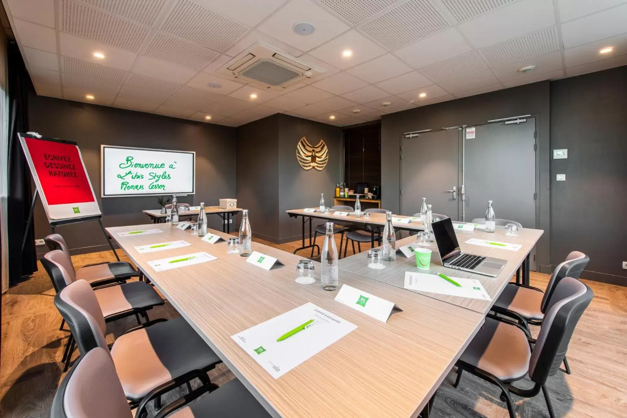 Business facilities in ibis Styles Rennes Cesson