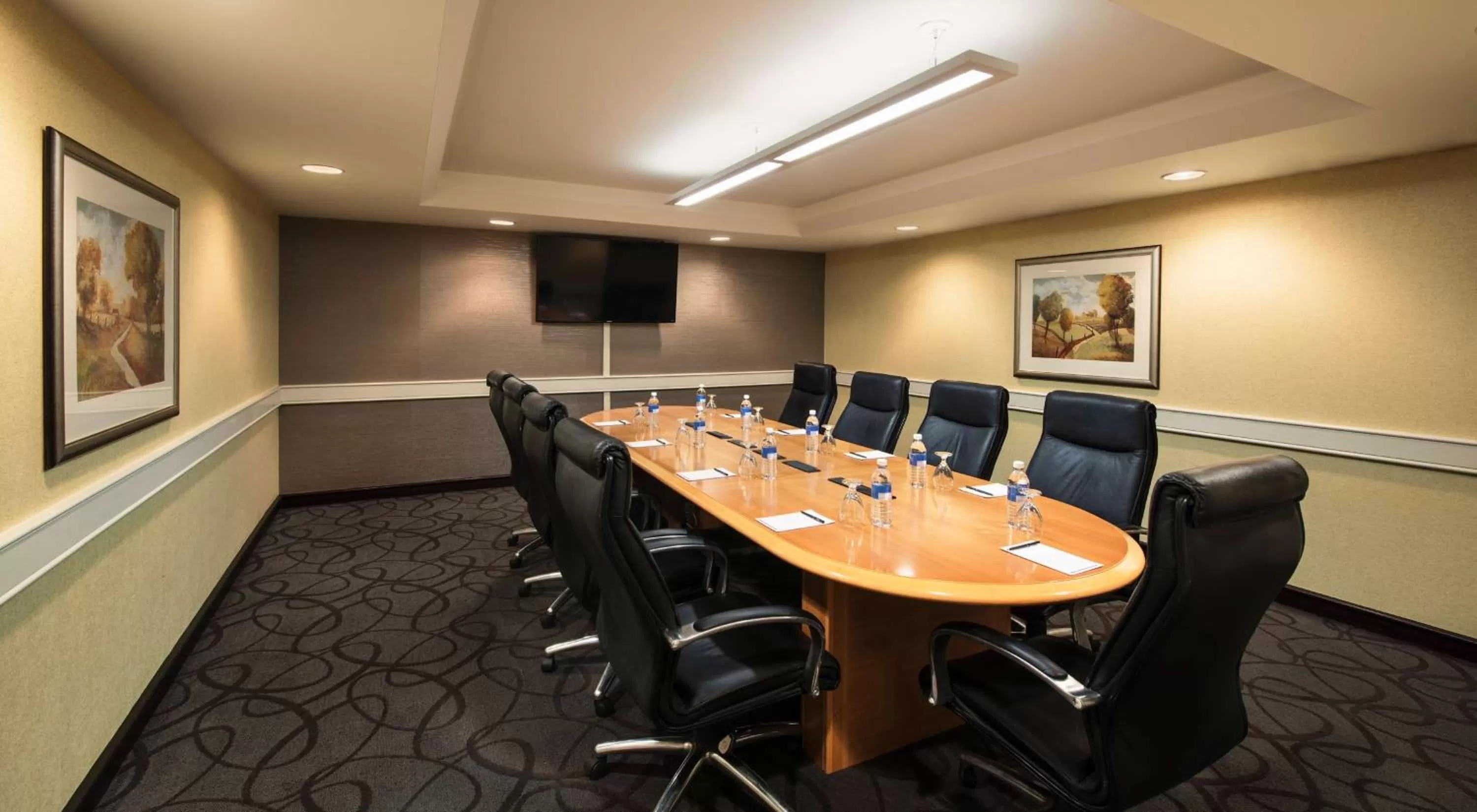 Meeting/conference room in Hilton Winnipeg Airport Suites