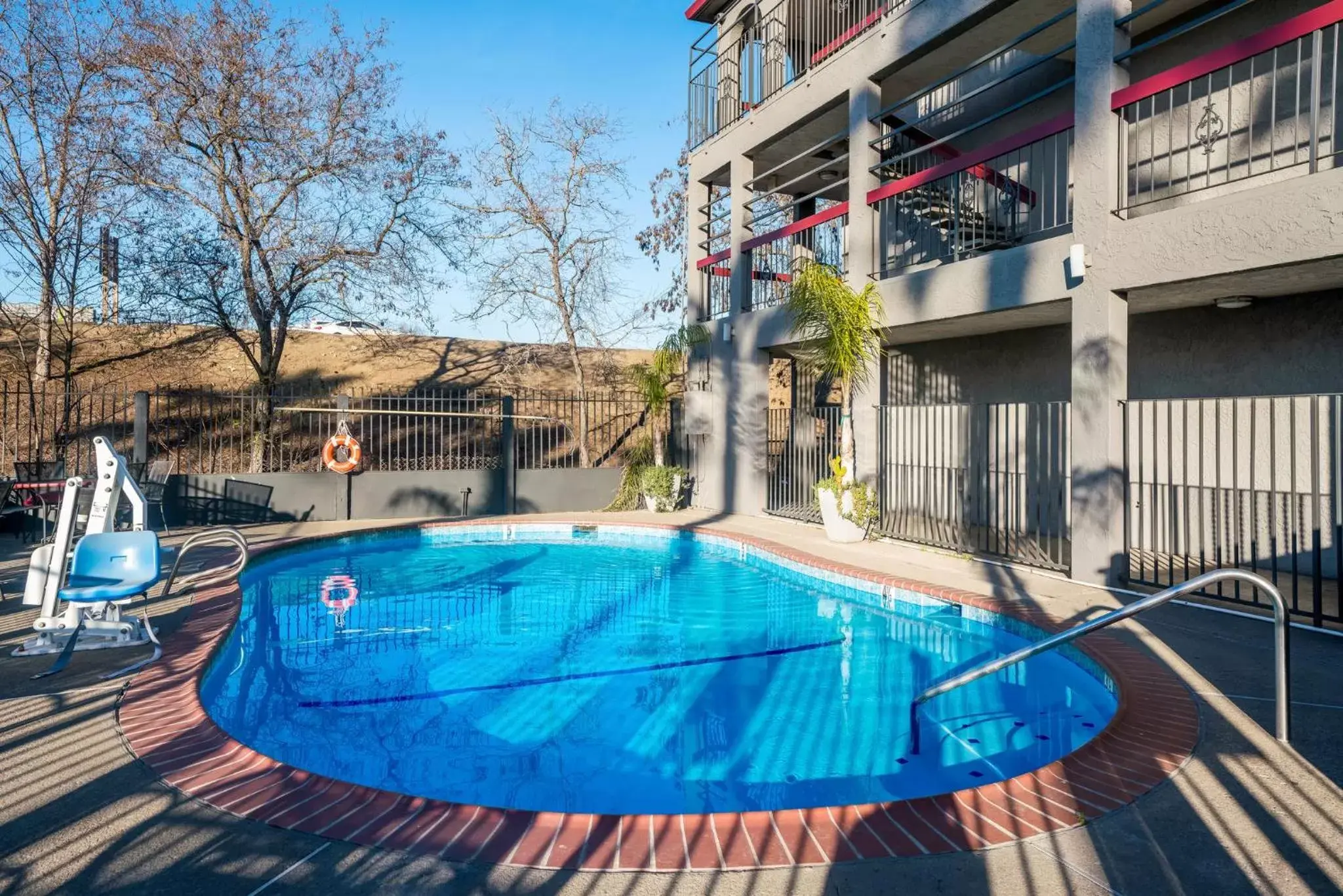 Swimming Pool in Red Roof Inn Stockton