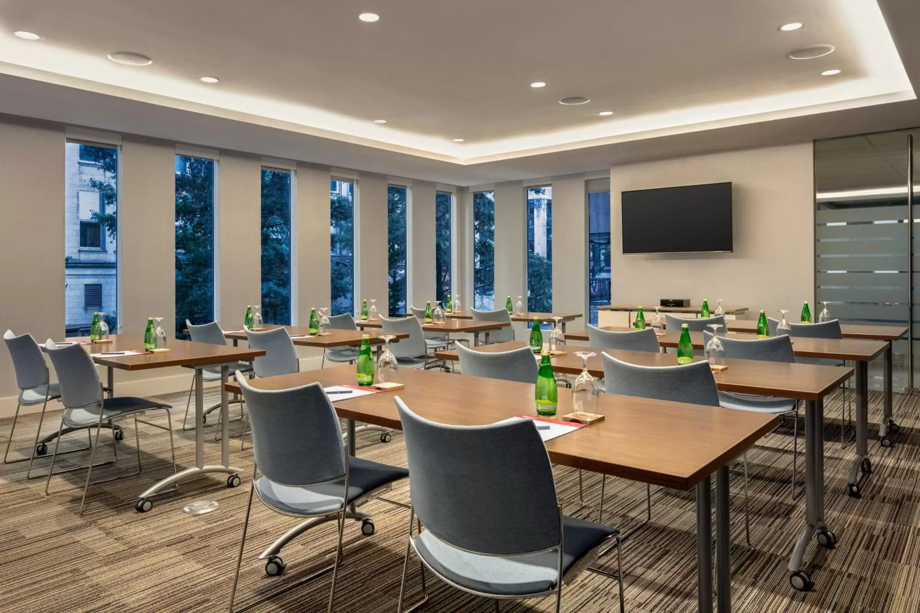Meeting/conference room in Hotel Indigo Atlanta Downtown, Near Peachtree Center, an IHG Hotel