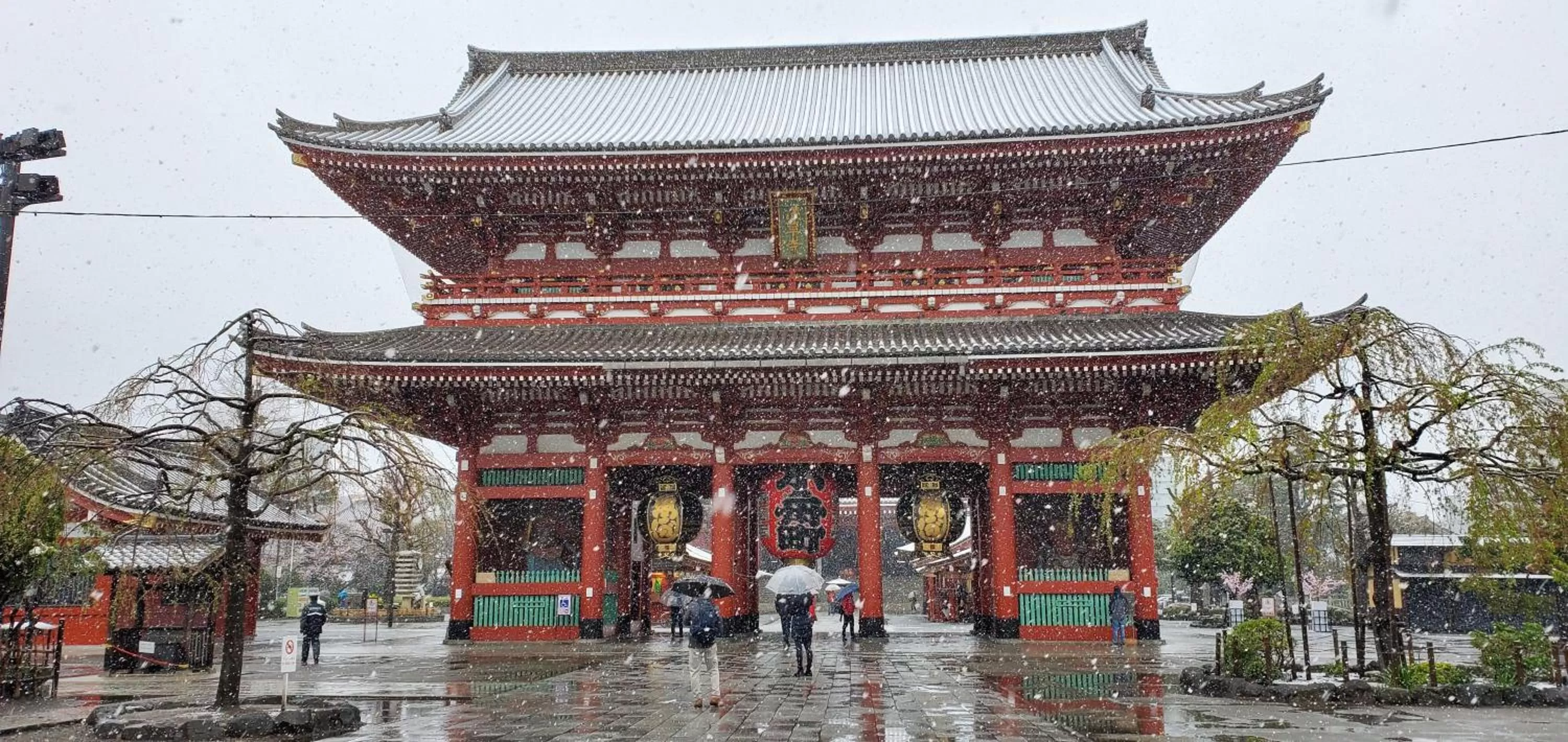 Nearby landmark in Hotel Wing International Select Asakusa Komagata