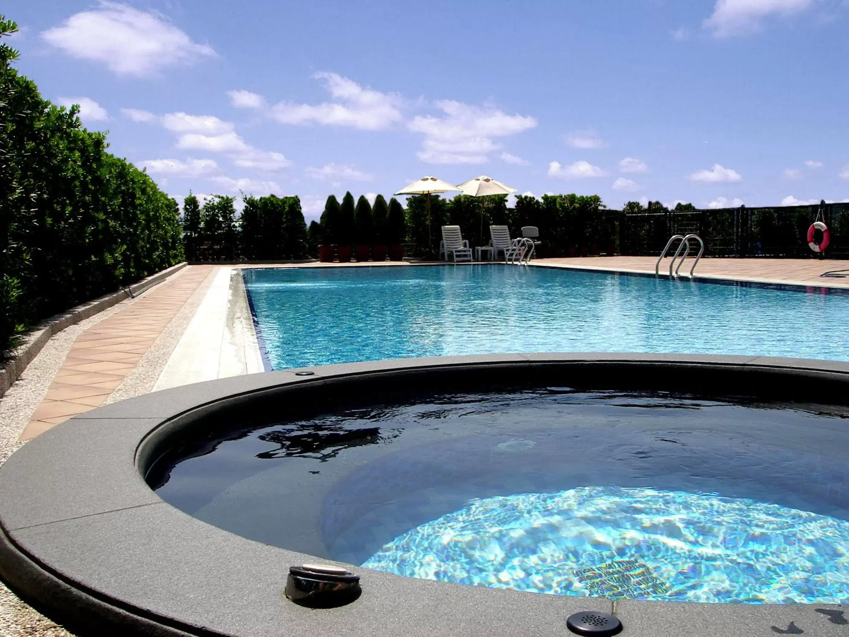 Swimming Pool in Grand Victoria Hotel