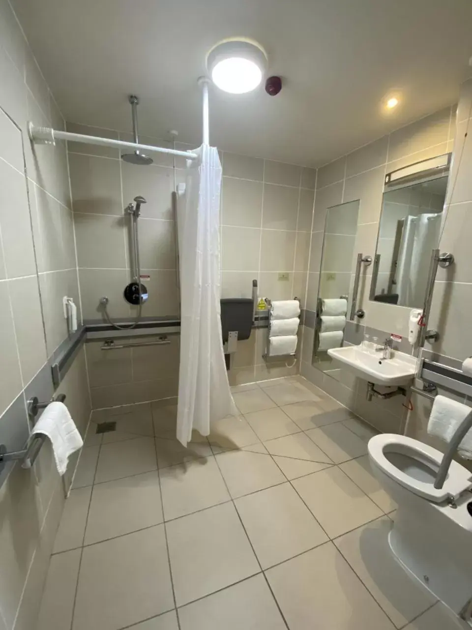 Bathroom in Ryde Castle by Greene King Inns