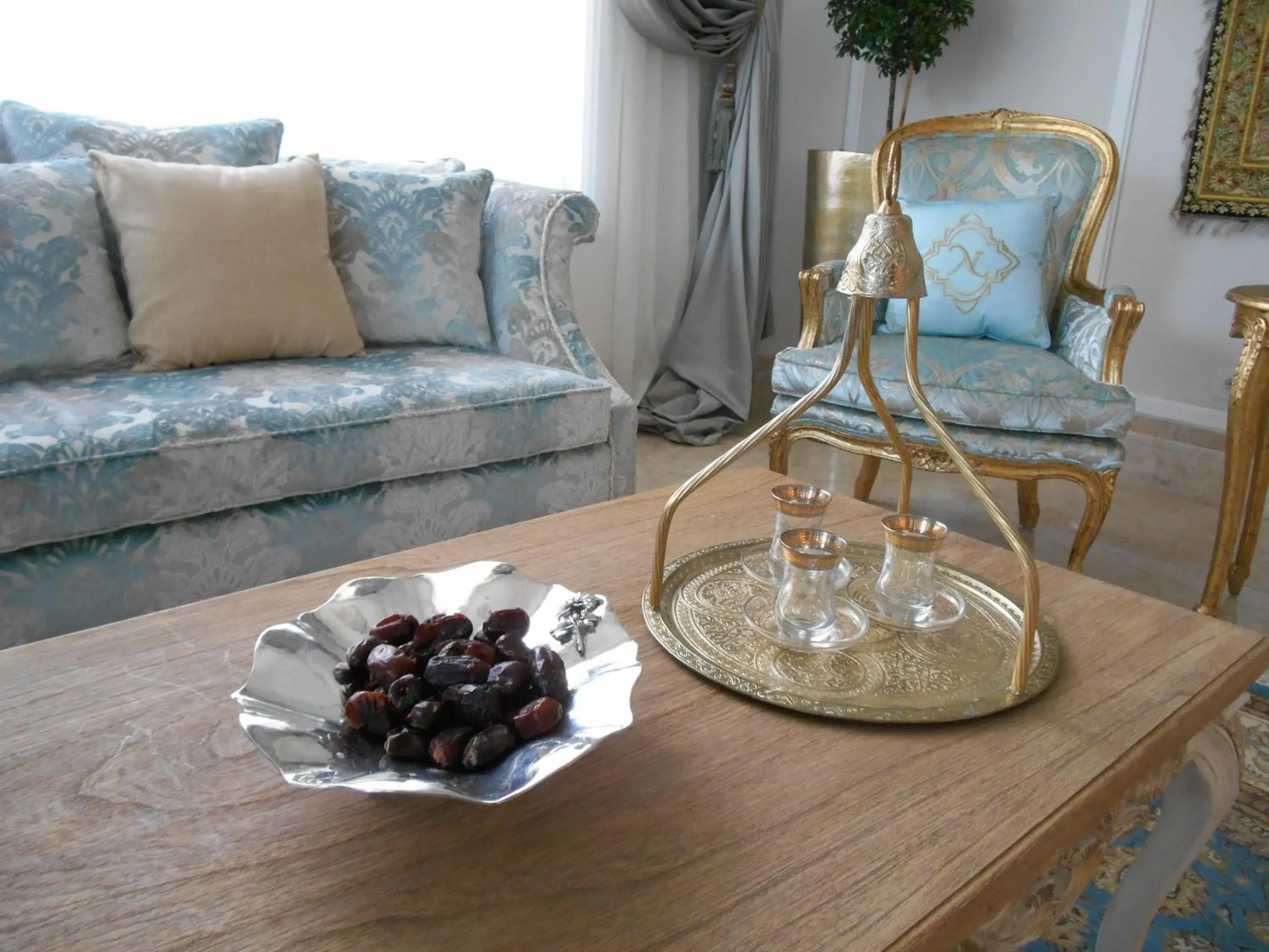 Living room, Seating Area in Noor Hotel