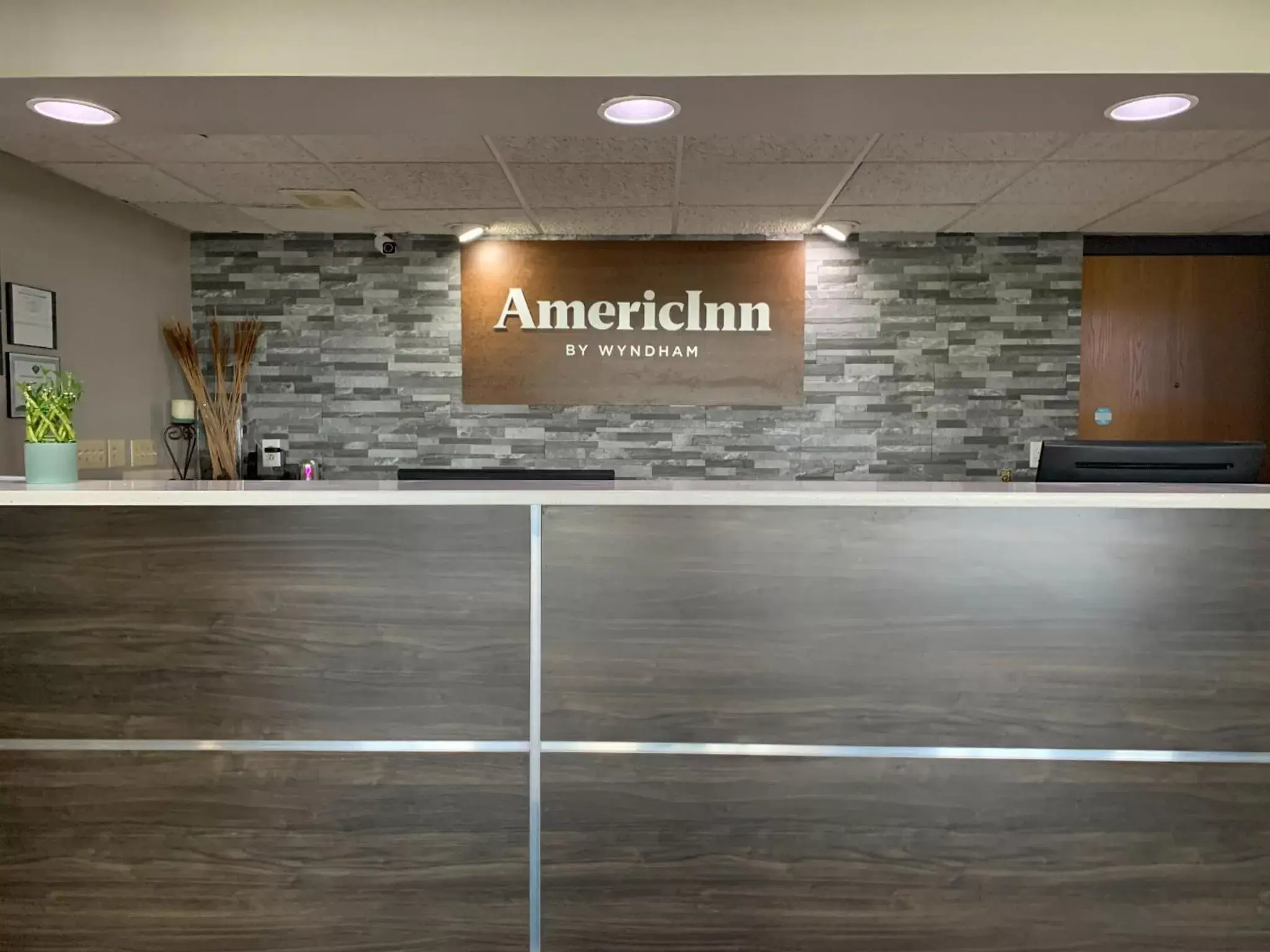 AmericInn by Wyndham Stuart