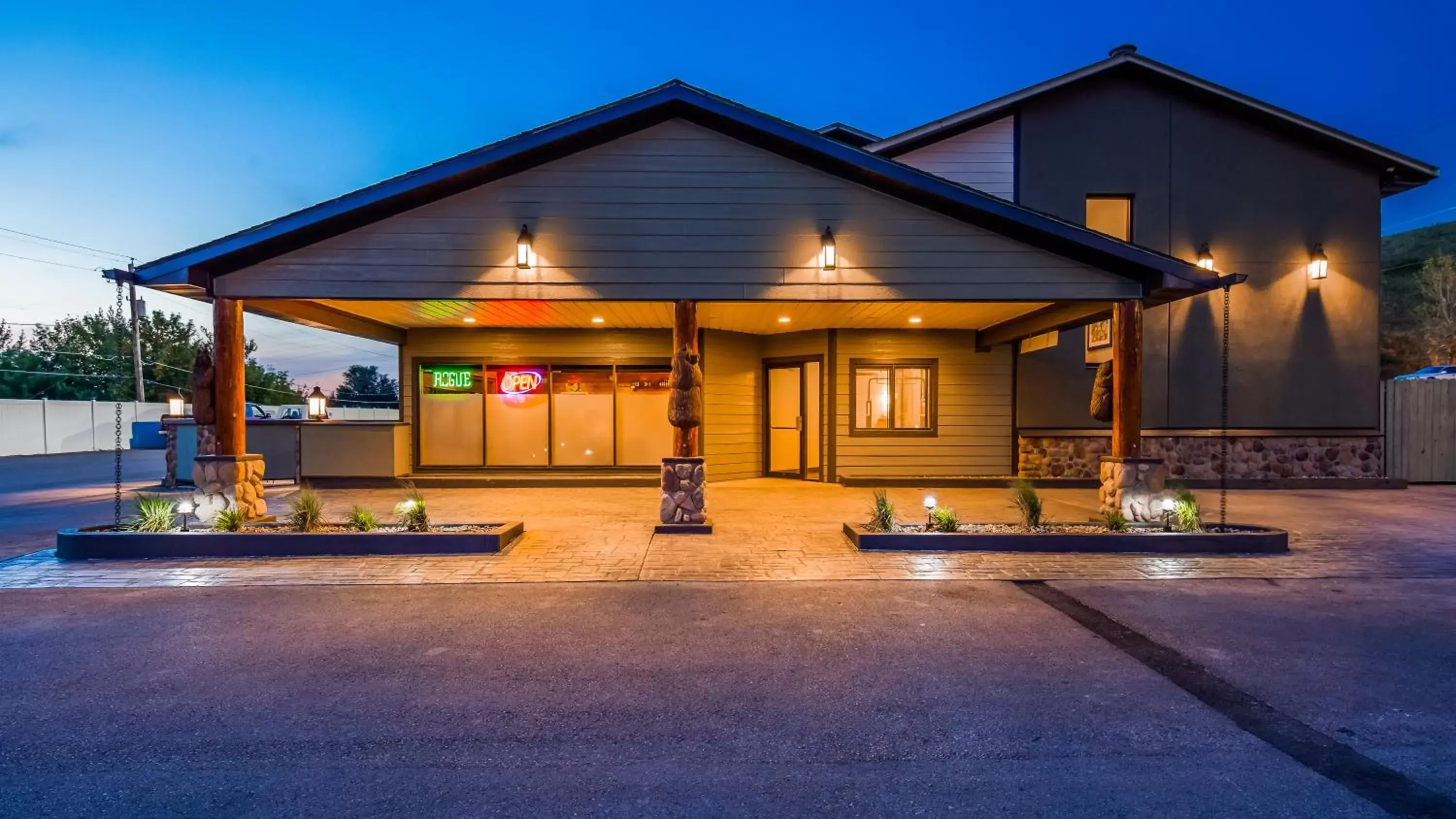 Facade/entrance, Property Building in Best Western Black Hills Lodge