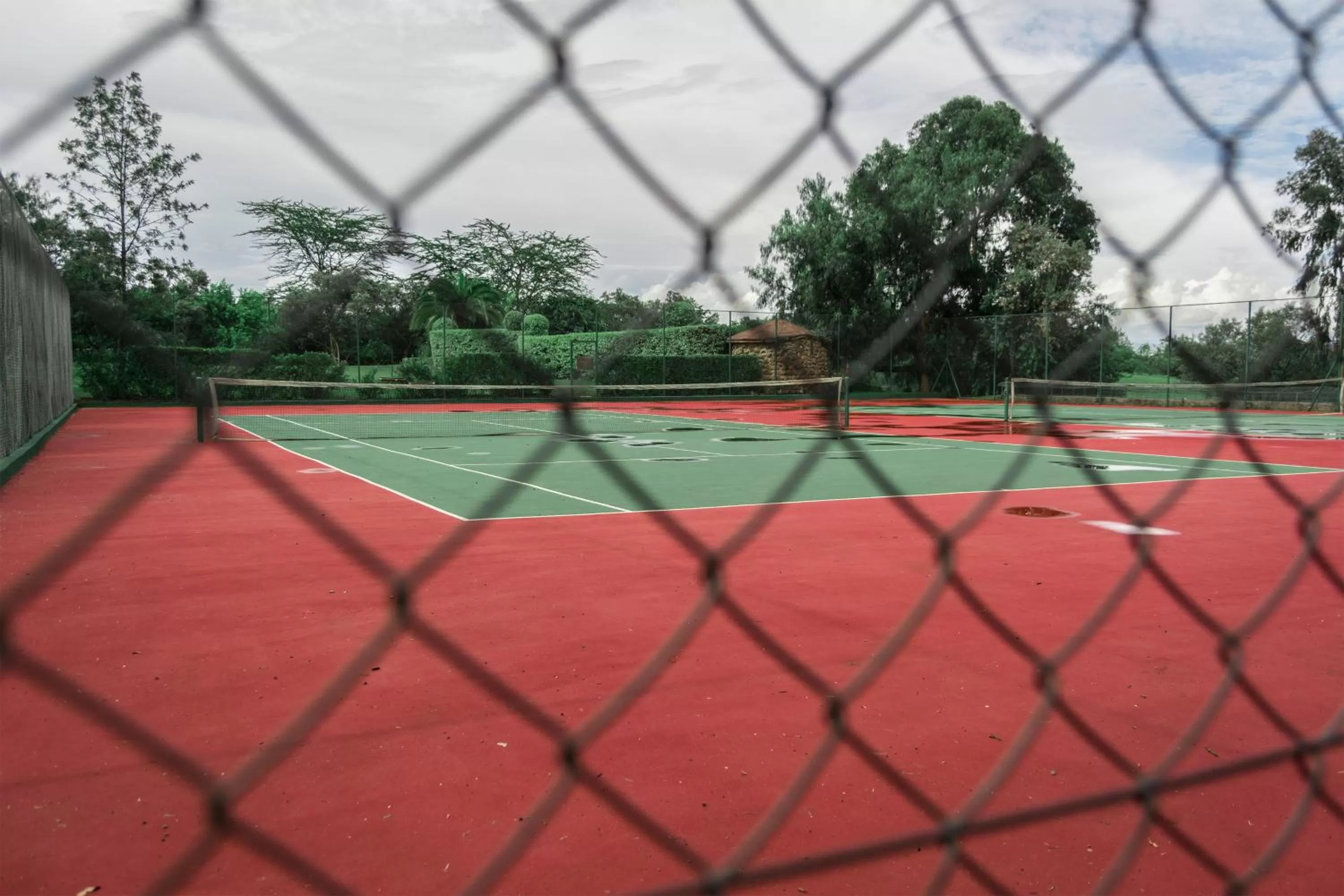 Children play ground, Tennis/Squash in Oilepo Cottage