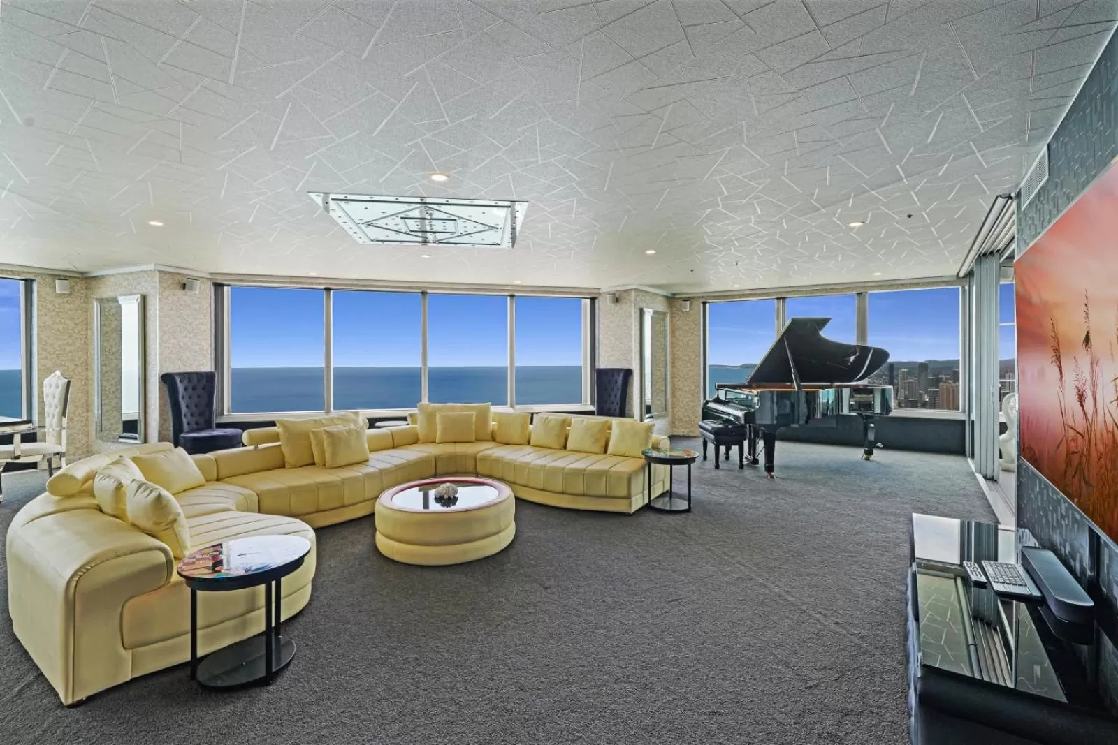 Seating area in Q1 Resort & Spa - Official