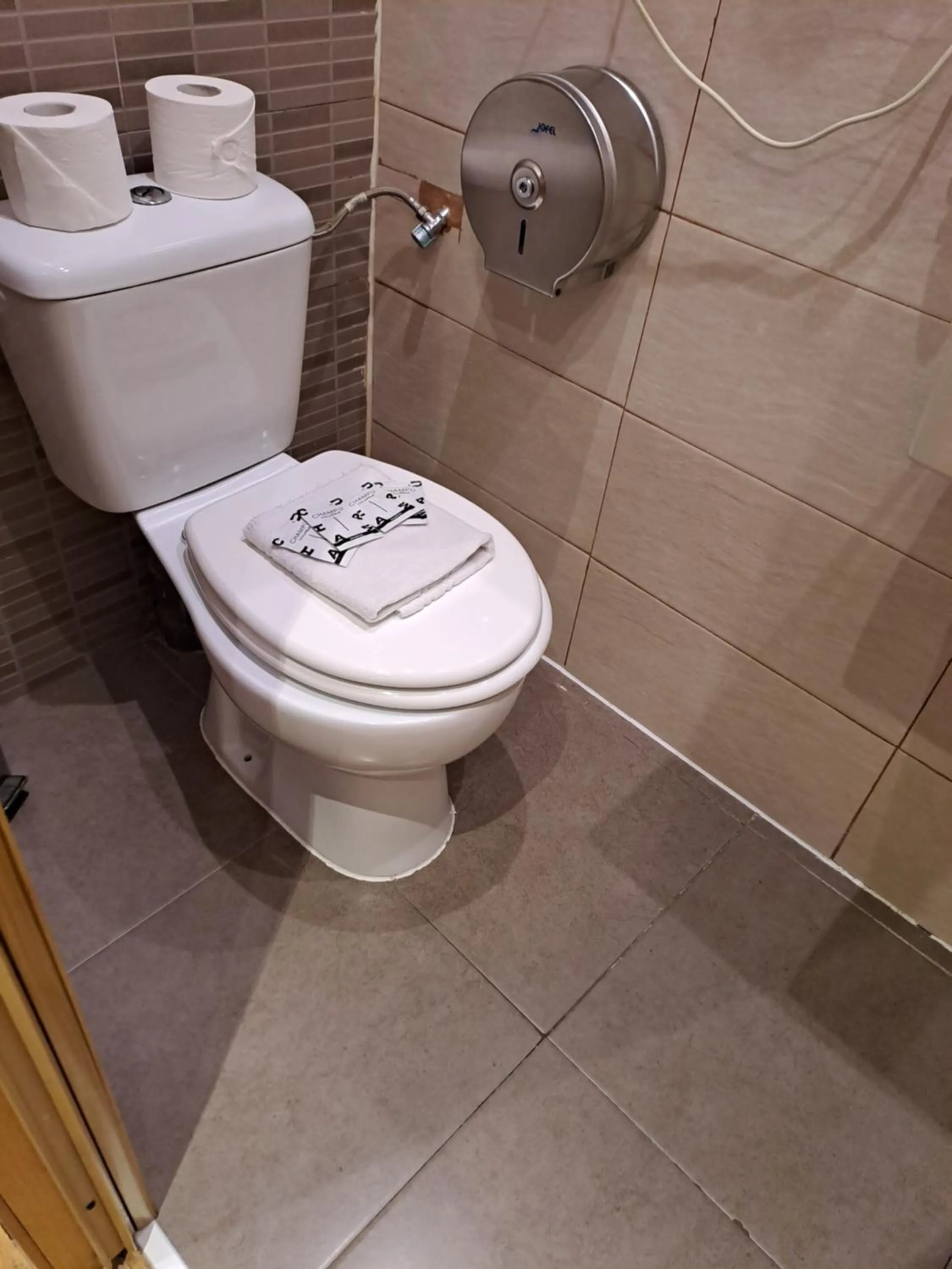 Shower in Hostal Abel Victoriano