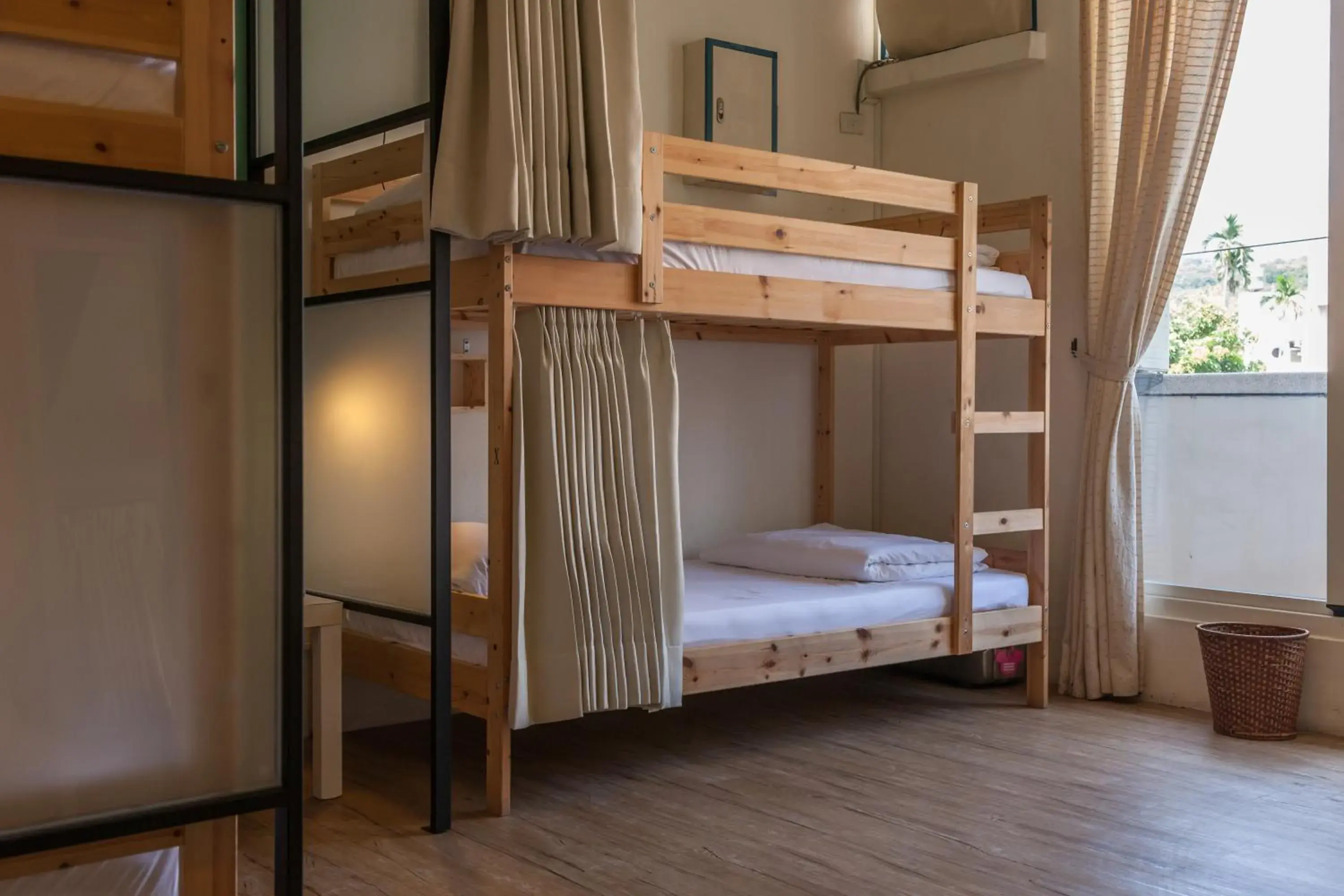 Photo of the whole room, Bunk Bed in Sleeping Boot Hostel