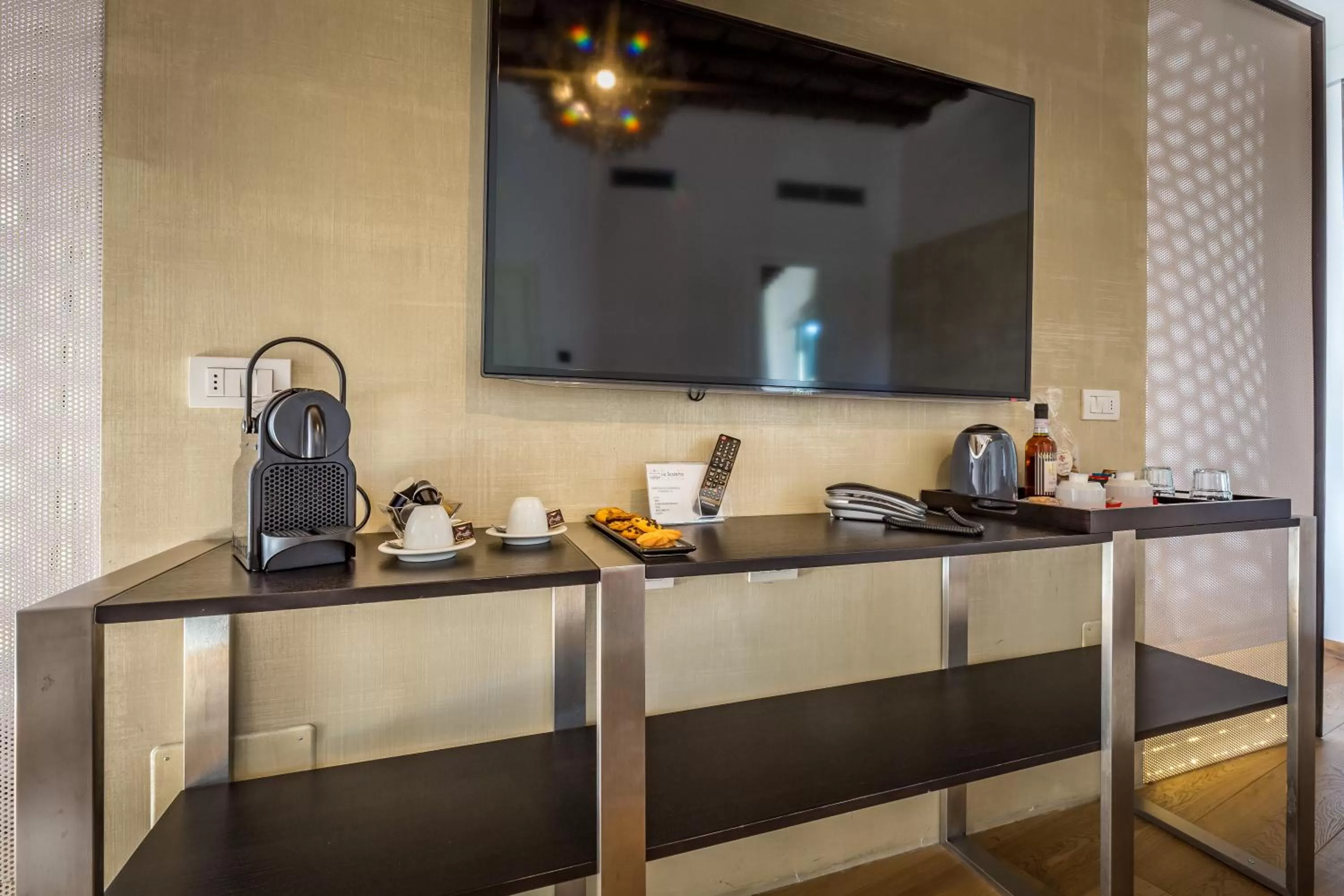 TV and multimedia in Hotel La Scaletta al Ponte Vecchio