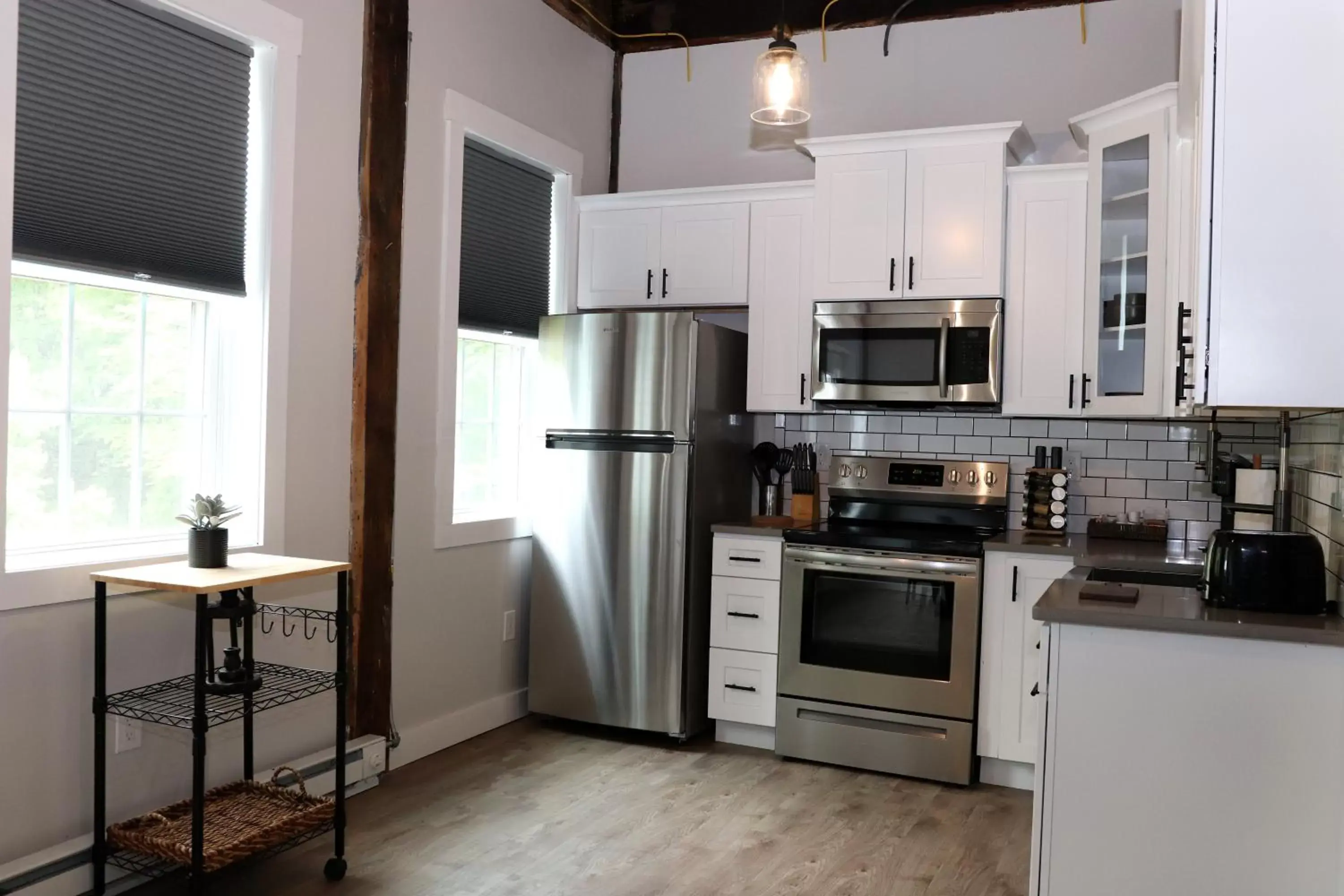 Kitchen/Kitchenette in Old Mill Inn