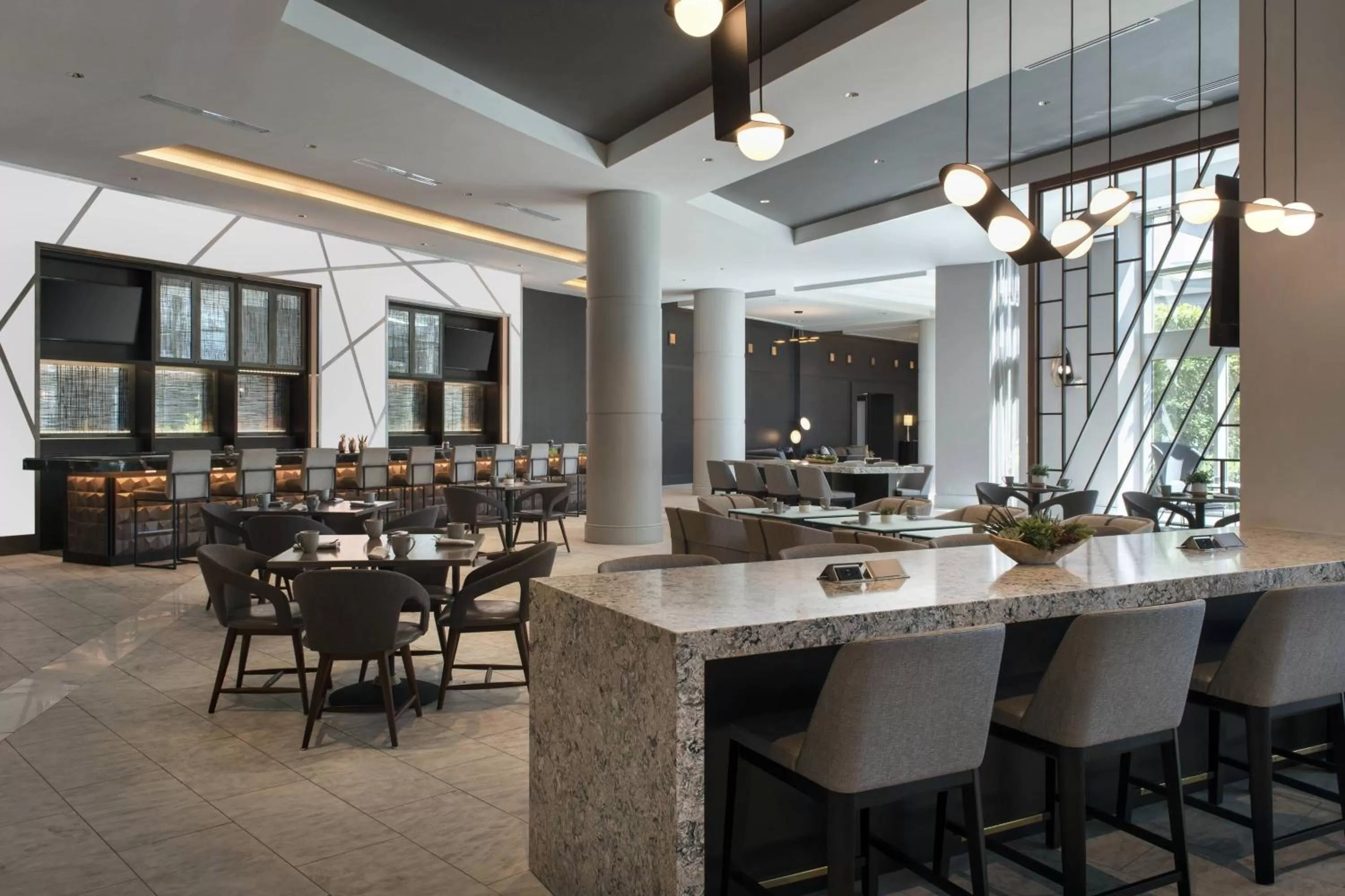 Kitchen or kitchenette in Bethesda North Marriott Hotel & Conference Center