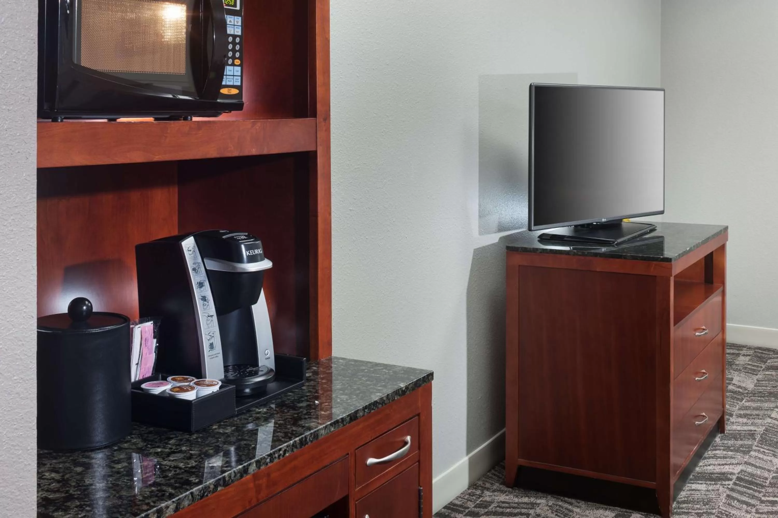 Bedroom in Hilton Garden Inn Tucson Airport