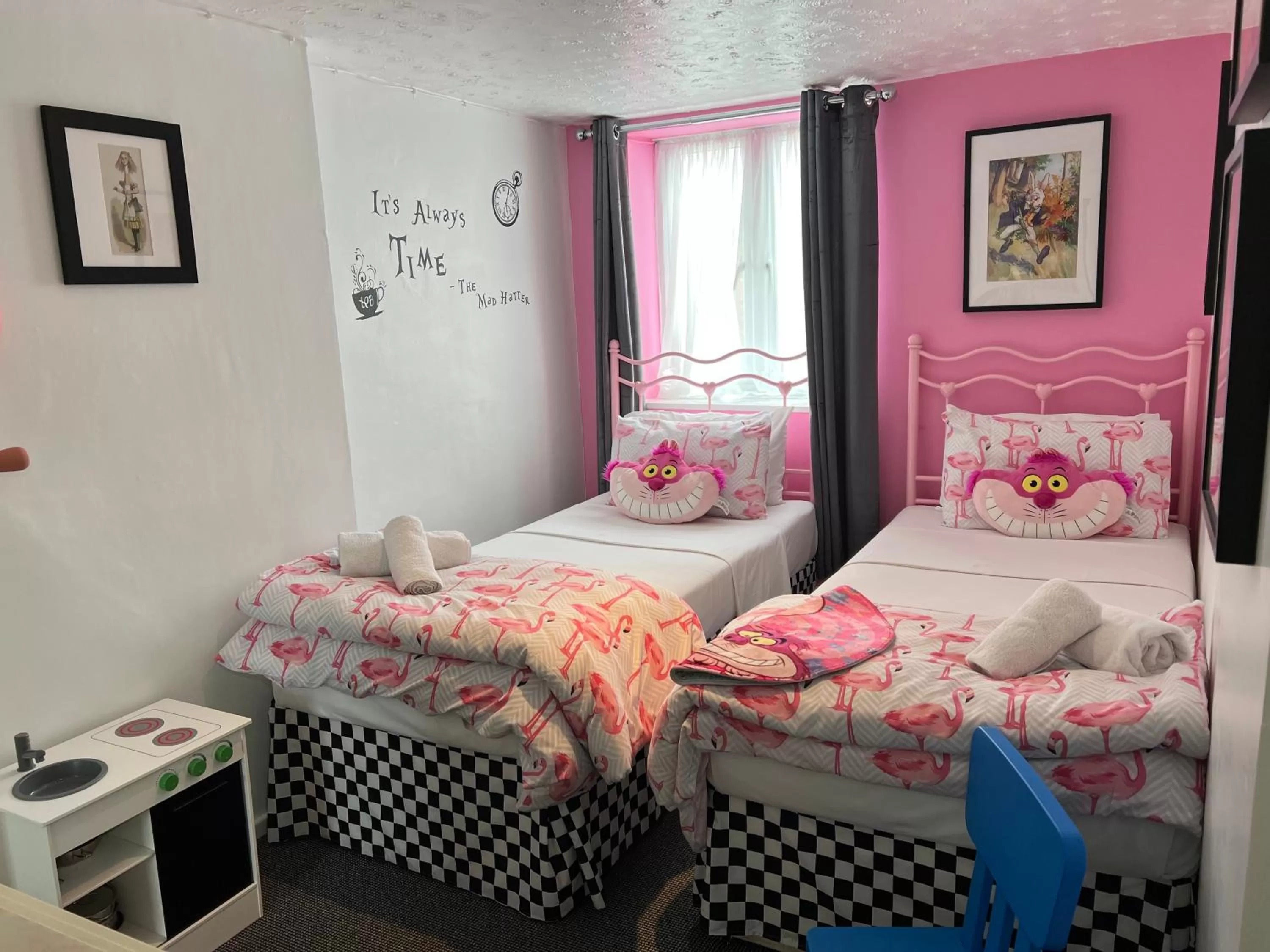 Bedroom, Bed in Raffles Hotel