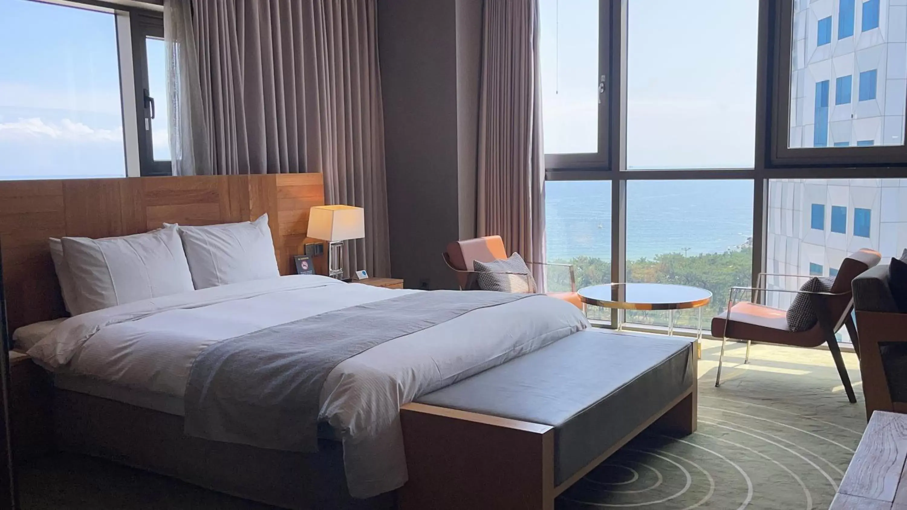 View (from property/room), Bed in Best Louis Hamilton Hotel Haeundae