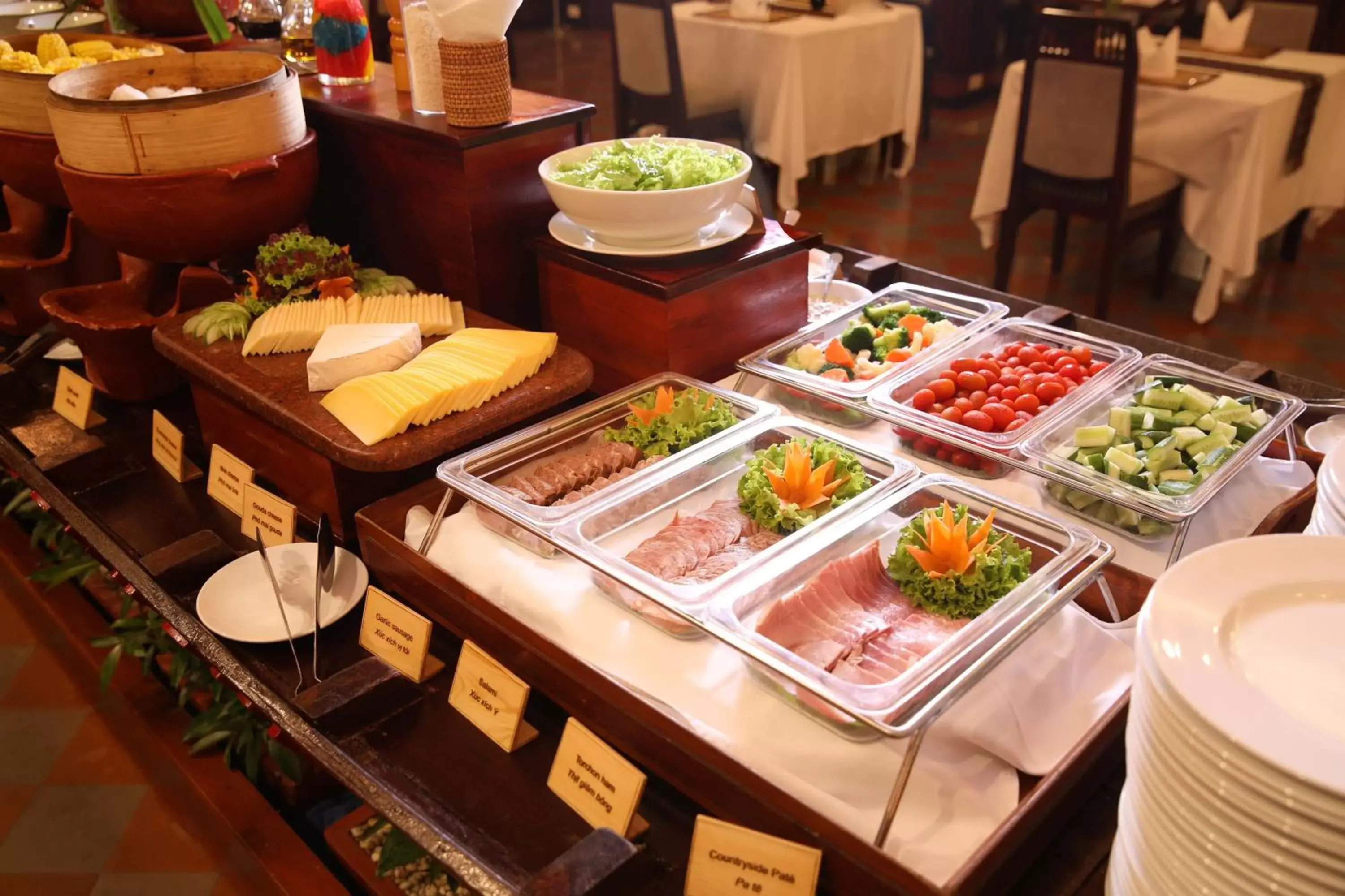 Buffet breakfast in Victoria Can Tho Resort