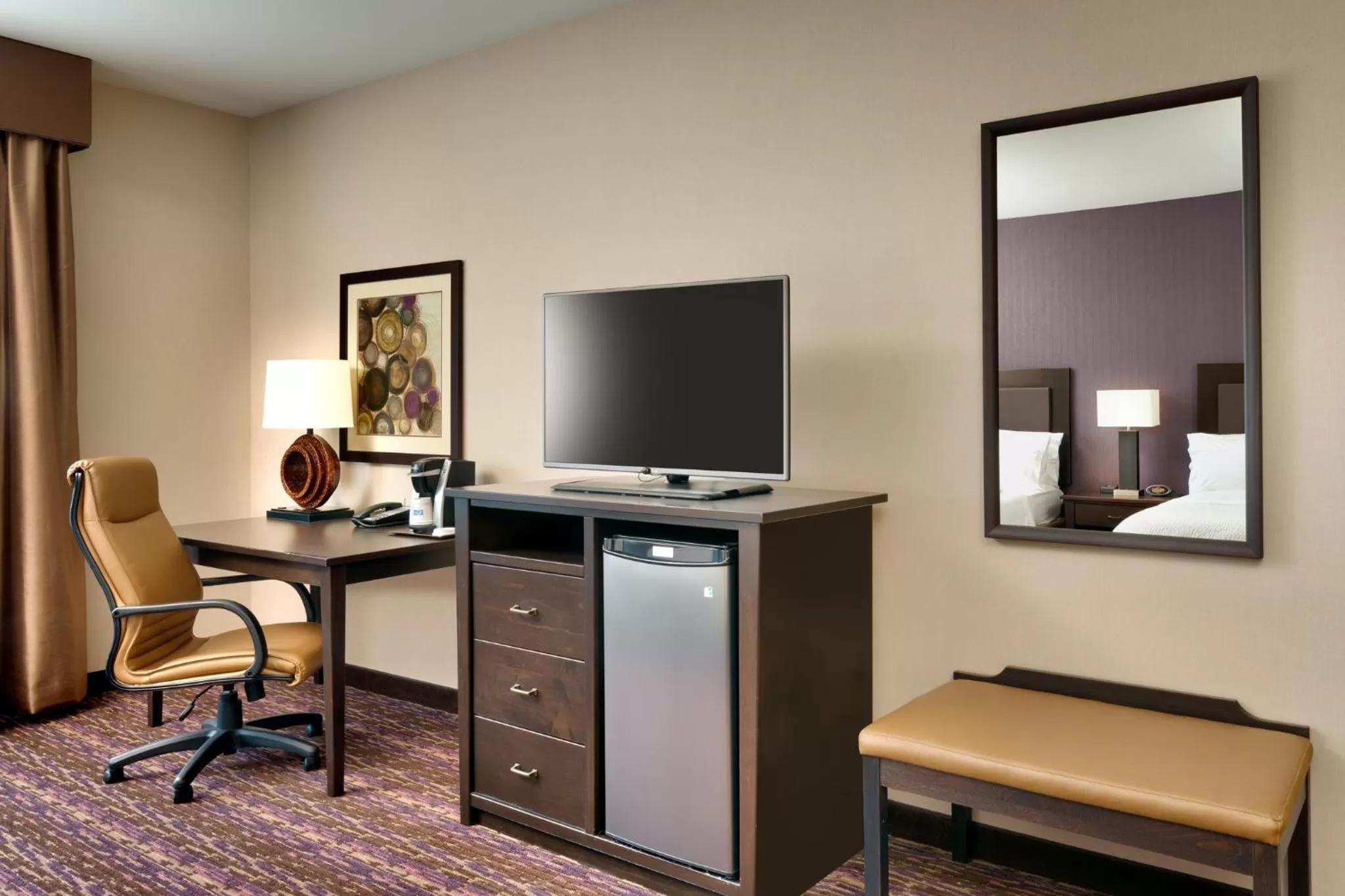 Photo of the whole room in Holiday Inn Express Hotel & Suites Billings by IHG
